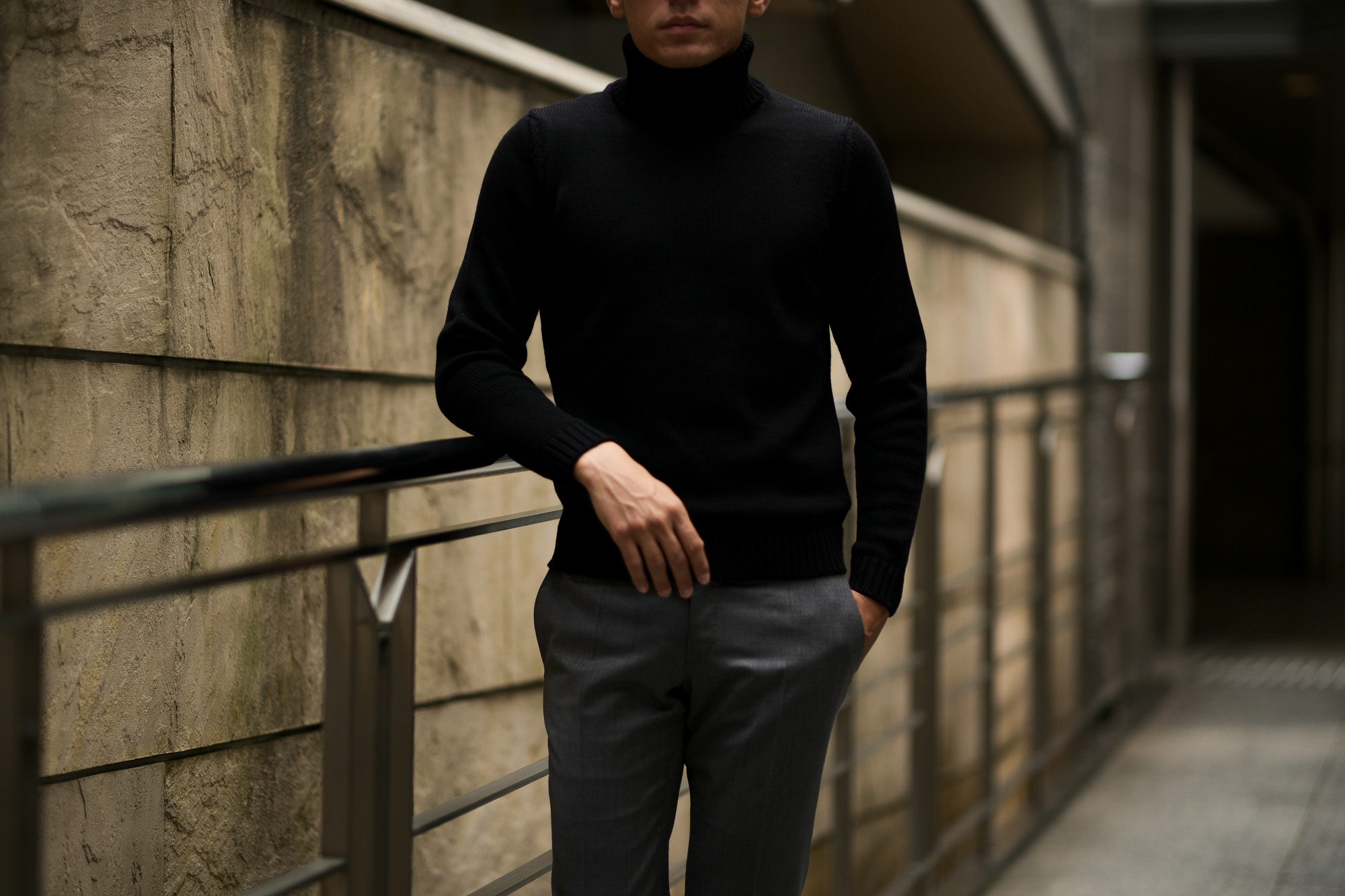 ZANONE (ザノーネ) Turtle Neck Sweater (タートルネックセーター) 810005 Z0229 VIRGIN WOOL 100% ミドルゲージ ウールニット セーター BLACK (ブラック・Z0015) made in italy (イタリア製) 2019 秋冬 【ご予約受付中】zanone ニット クルーネック 愛知 名古屋 Alto e Diritto アルト エ デリット