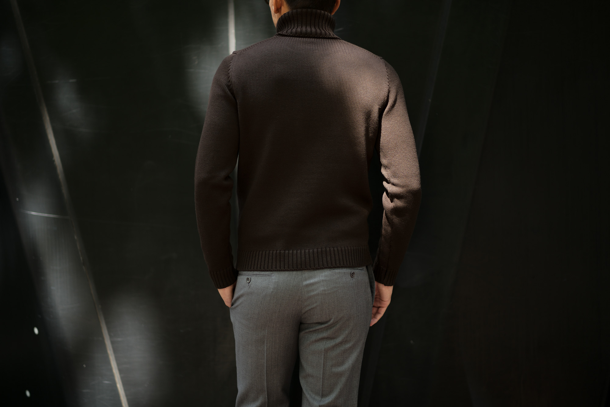 ZANONE (ザノーネ) Turtle Neck Sweater (タートルネックセーター) 810005 Z0229 VIRGIN WOOL 100% ミドルゲージ ウールニット セーター BROWN (ブラウン・Z5204) made in italy (イタリア製) 2019 秋冬 【ご予約受付中】zanone ニット クルーネック 愛知 名古屋 Alto e Diritto アルト エ デリット