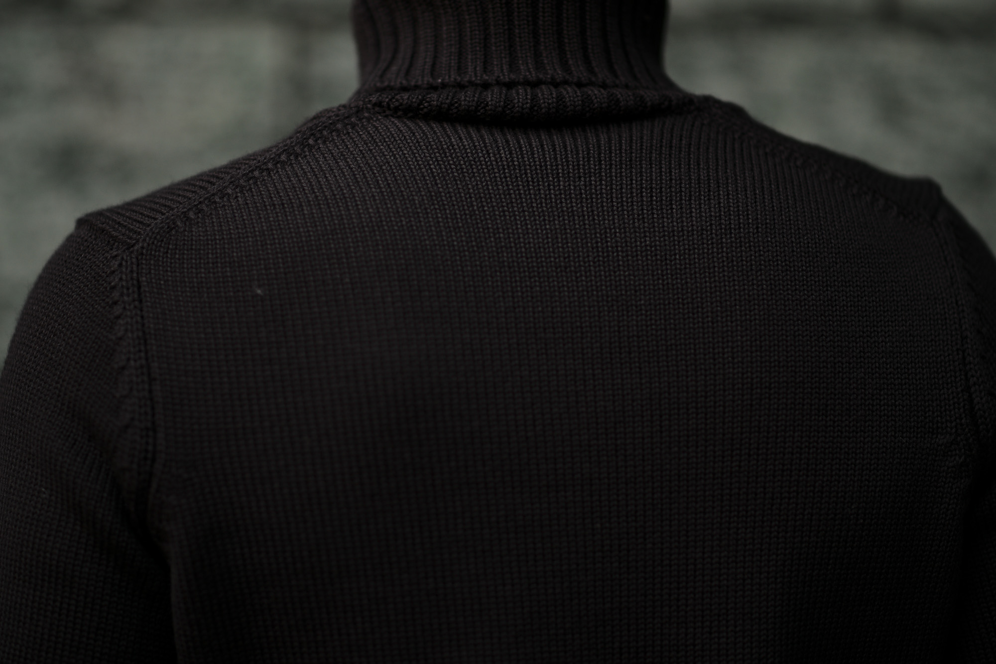 ZANONE (ザノーネ) Turtle Neck Sweater (タートルネックセーター) 810005 Z0229 VIRGIN WOOL 100% ミドルゲージ ウールニット セーター BLACK (ブラック・Z0015) made in italy (イタリア製) 2019 秋冬新作 【入荷済みとなります】【発売中】  zanone ニット クルーネック 愛知 名古屋 Alto e Diritto アルト エ デリット