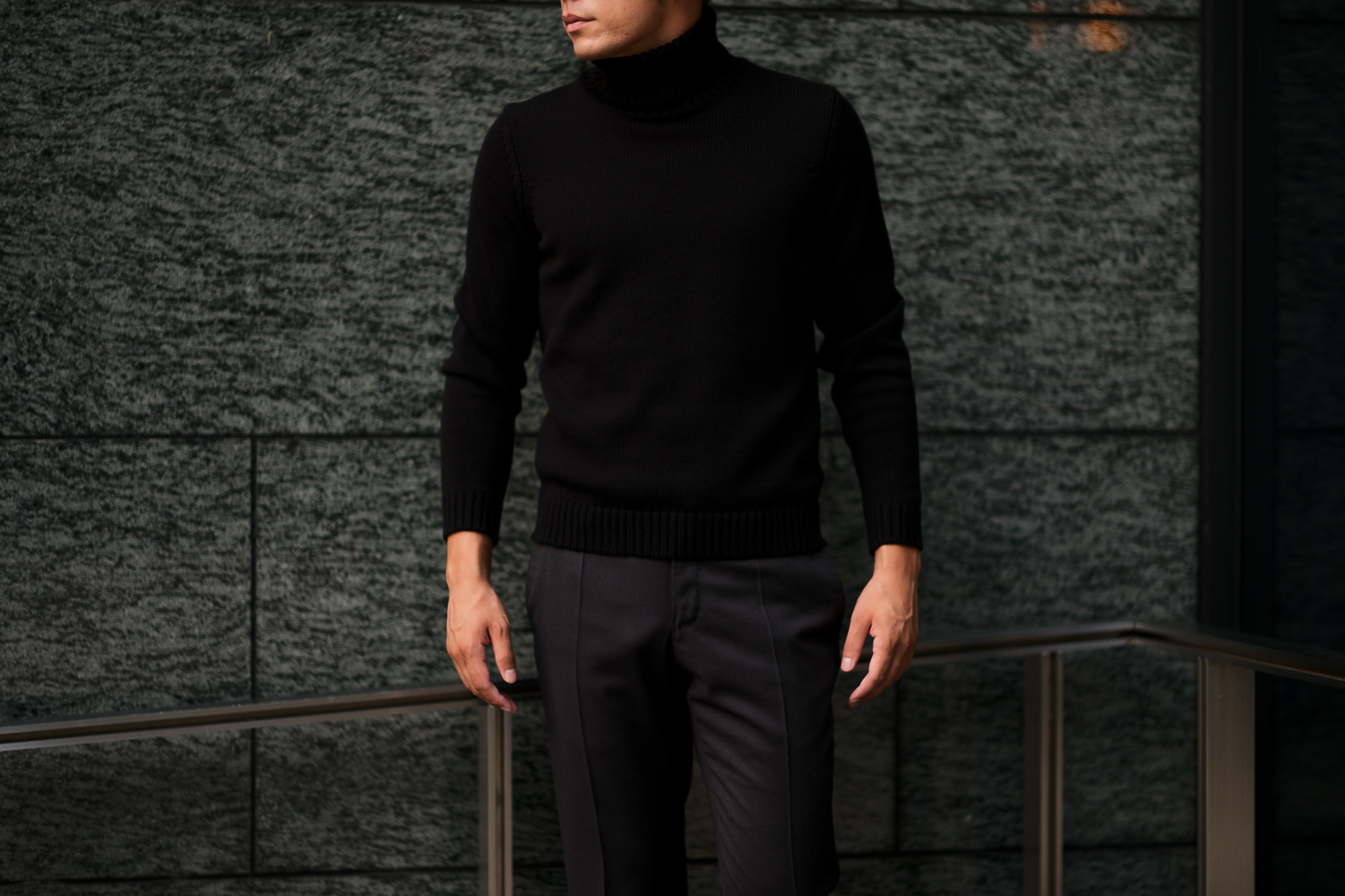 ZANONE (ザノーネ) Turtle Neck Sweater (タートルネックセーター) 810005 Z0229 VIRGIN WOOL 100% ミドルゲージ ウールニット セーター BLACK (ブラック・Z0015) made in italy (イタリア製) 2019 秋冬新作 【入荷済みとなります】【発売中】  zanone ニット クルーネック 愛知 名古屋 Alto e Diritto アルト エ デリット