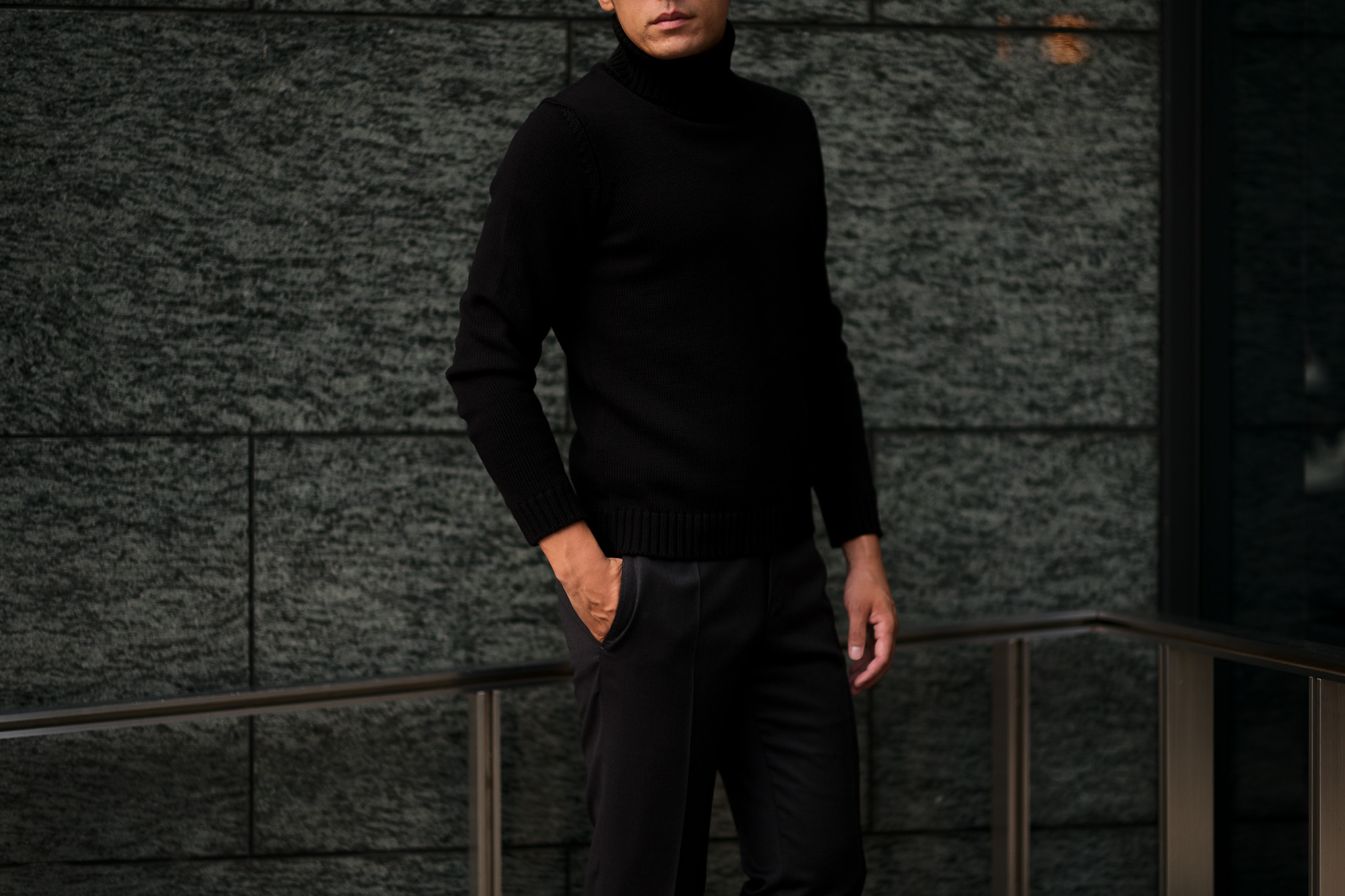 ZANONE (ザノーネ) Turtle Neck Sweater (タートルネックセーター) 810005 Z0229 VIRGIN WOOL 100% ミドルゲージ ウールニット セーター BLACK (ブラック・Z0015) made in italy (イタリア製) 2019 秋冬新作 【入荷済みとなります】【発売中】  zanone ニット クルーネック 愛知 名古屋 Alto e Diritto アルト エ デリット