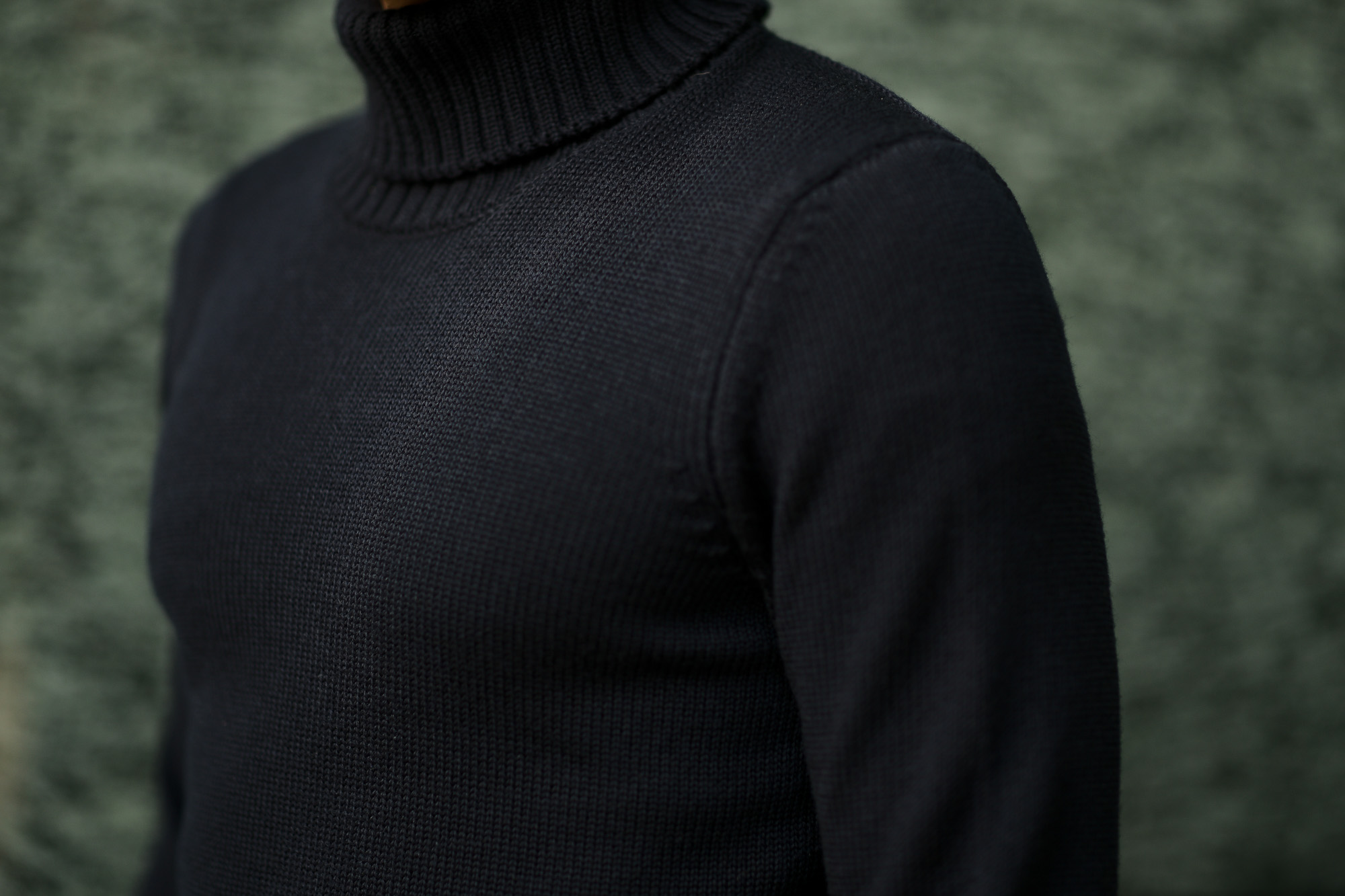 ZANONE (ザノーネ) Turtle Neck Sweater (タートルネックセーター) 810005 Z0229 VIRGIN WOOL 100% ミドルゲージ ウールニット セーター NAVY (ネイビー・Z1375) made in italy (イタリア製) 2019 秋冬新作 【入荷済みとなります】【発売中】  zanone ニット クルーネック 愛知 名古屋 Alto e Diritto アルト エ デリット