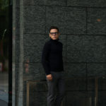 ZANONE (ザノーネ) Turtle Neck Sweater (タートルネックセーター) 810005 Z0229 VIRGIN WOOL 100% ミドルゲージ ウールニット セーター NAVY (ネイビー・Z1375) made in italy (イタリア製) 2019 秋冬新作 【入荷済みとなります】【発売中】のイメージ