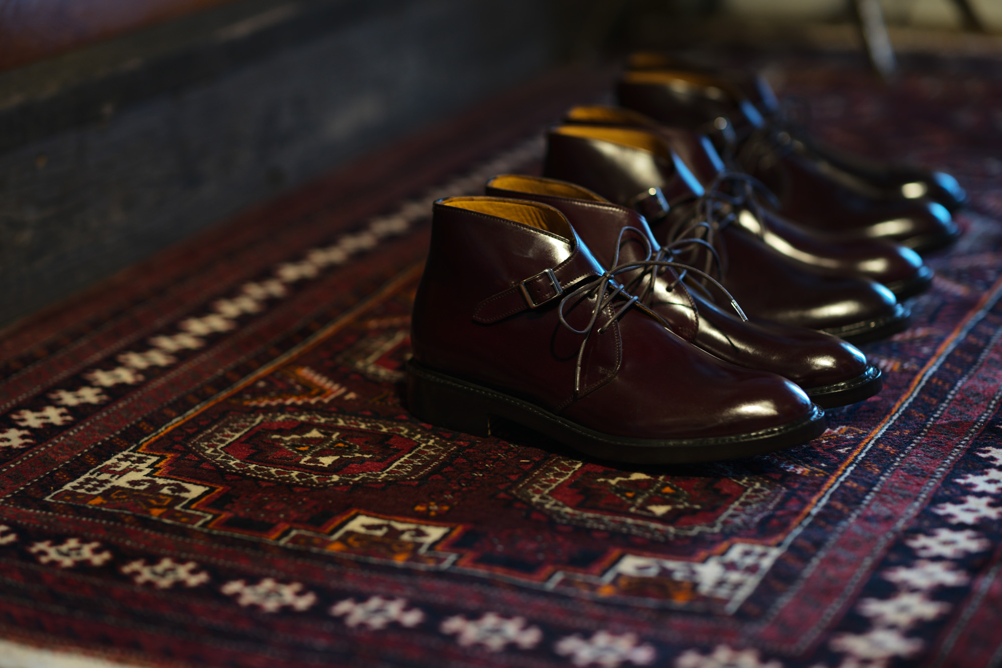 Cuervo (クエルボ) Derringer Cordovan(デリンジャー コードバン)　Shell Cordovan シェルコードバンレザー Chukka Boots チャッカブーツ  BURGUNDY(バーガンディー・BG) MADE IN JAPAN(日本製) 2019 秋冬新作 愛知 名古屋 Alto e Diritto アルト エ デリット クエルボ　チャッカブーツ コードバン 5(24),5.5(24.5),6(25),6.5(25.5),7(26),7.5(26.5),8(27),8.5(27.5),9(28)