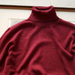 Cuervo(クエルボ) Sartoria Collection (サルトリア コレクション) John (ジョン) 12G WOOL (12ゲージウール) タートルネック セーター BORDEAUX (ボルドー) MADE IN JAPAN (日本製) 2019 秋冬新作のイメージ
