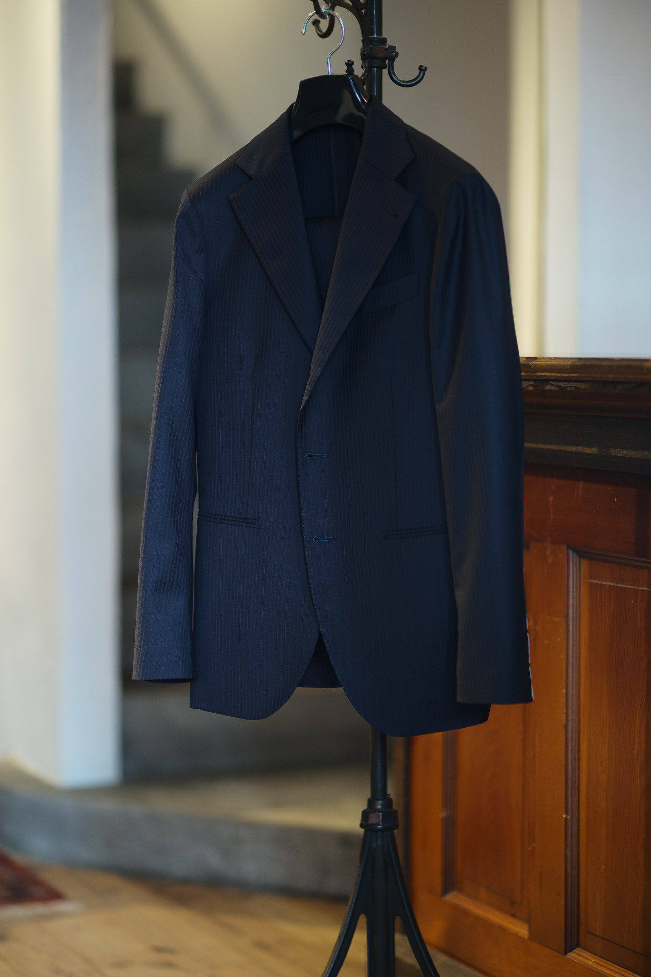 Cuervo (クエルボ) Sartoria Collection (サルトリア コレクション) Rooster (ルースター) Ermenegildo Zegna エルメネジルド・ゼニア シャドーストライプ スーツ DARK NAVY (ダークネイビー) MADE IN JAPAN (日本製) 2019 【ご予約開始】 愛知 名古屋 altoediritto アルトエデリット