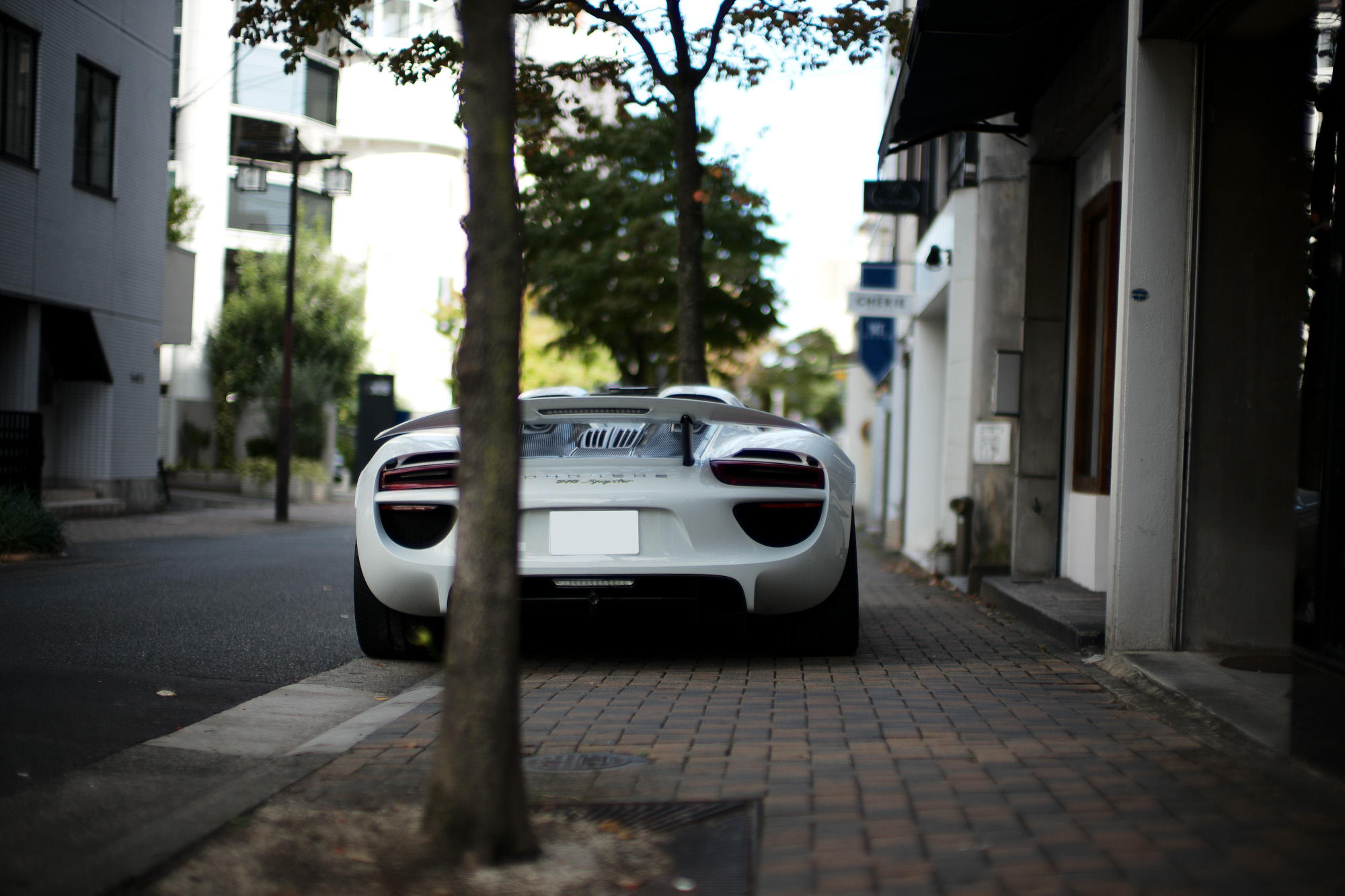 Porsche 918 Spyder ポルシェ 918スパイダー ハイブリッド車 ポルシェ917 スーパーカー PHV搭載 最高速度345km/h 最高出力887馬力 4.6リッターV8気筒 918台 限定販売 稀少価値 愛知 名古屋 altoediritto アルトエデリット