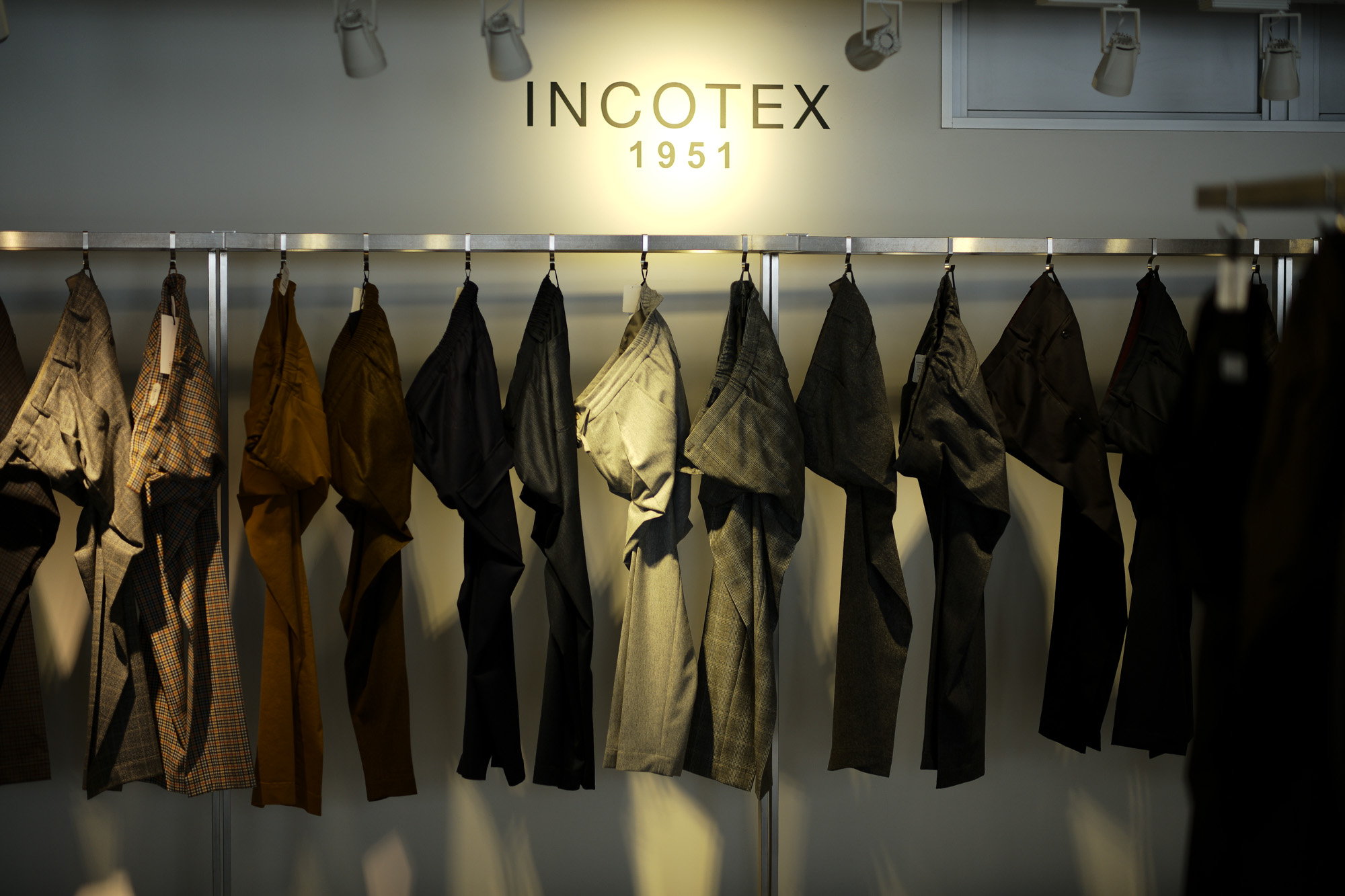 INCOTEX / インコテックス (2020 秋冬 プレ 展示会) 愛知 名古屋 altoediritto アルトエデリット スラックス グレスラ ブラックスラックス ブラウンスラックス N35 ノープリーツ