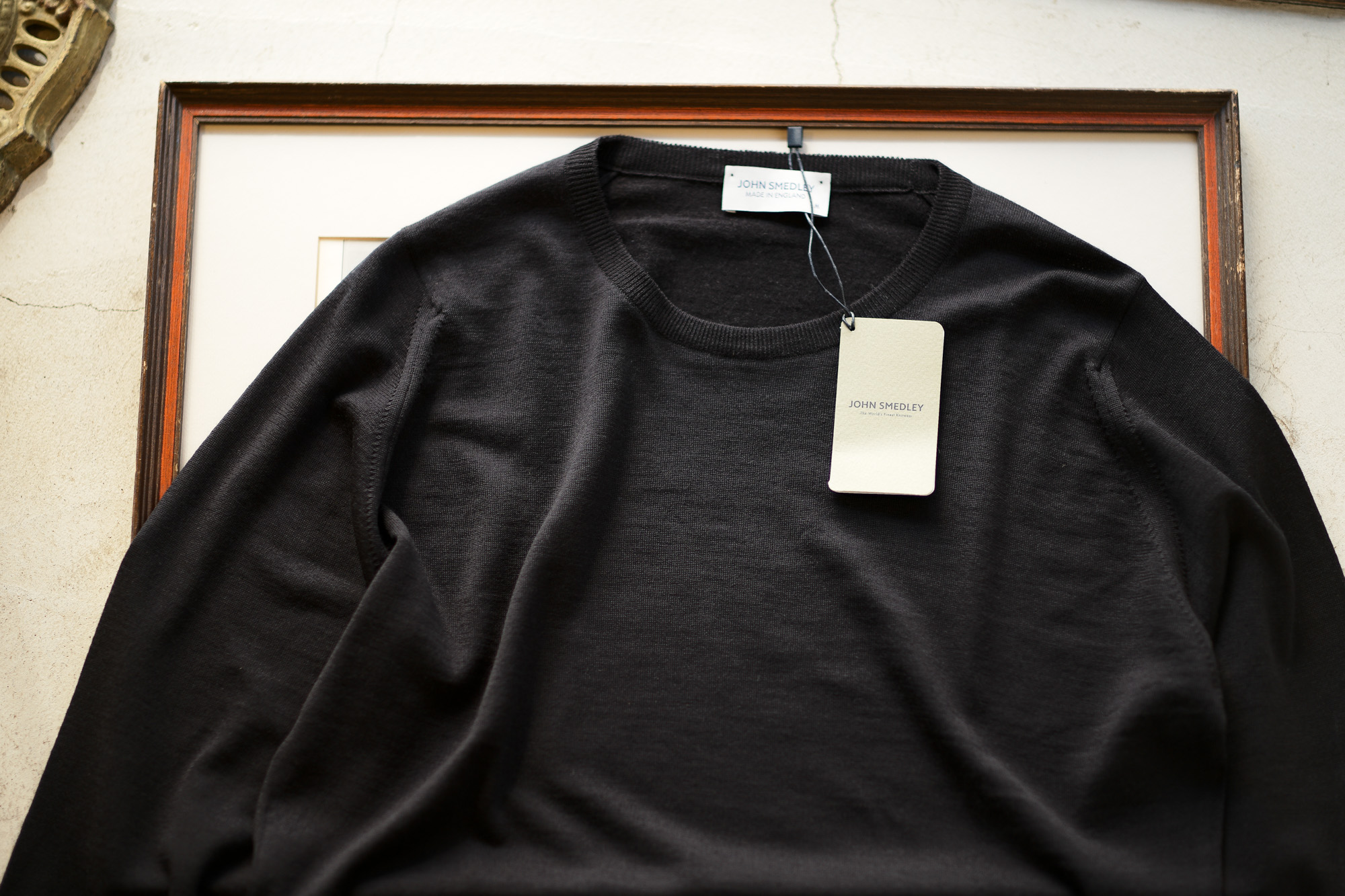 JOHN SMEDLEY (ジョンスメドレー) SICILY (シシリー) 30G Merino Wool (30ゲージメリノウール) クルーネックセーター BLACK (ブラック) Made in England(イギリス製) 2019 秋冬 愛知 名古屋 altoediritto アルトエデリット