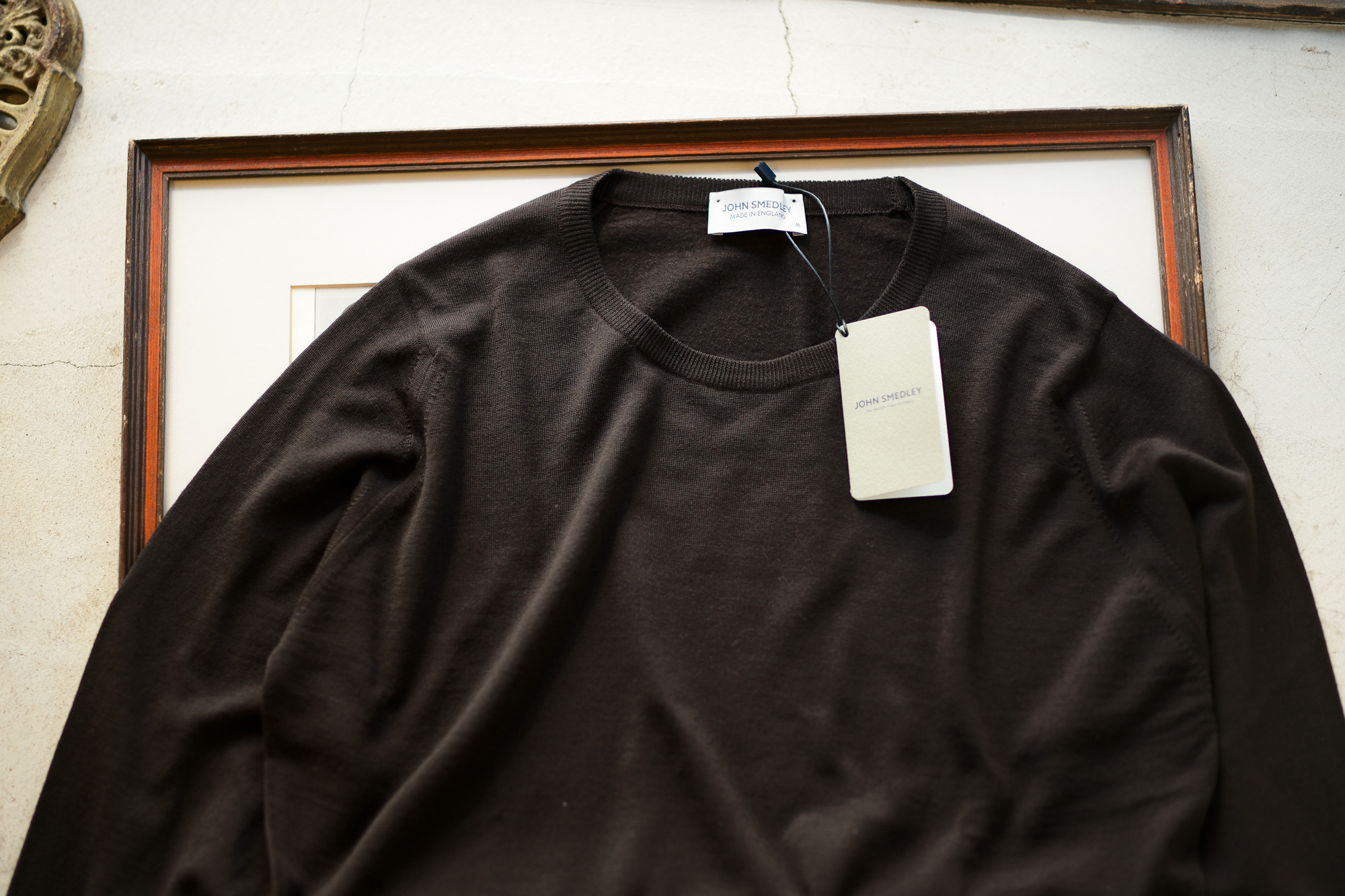 JOHN SMEDLEY (ジョンスメドレー) SICILY (シシリー) 30G Merino Wool (30ゲージメリノウール) クルーネックセーター DK COCOA (ダークココア) Made in England(イギリス製) 2019 秋冬新作  【入荷しました】【フリー分発売開始】 愛知 名古屋 altoediritto アルトエデリット