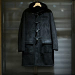 SILENCE(サイレンス) Mouton Duffle Coat D.F.MERINO SPAGNOLO (ミディアムヘアームートン) ムートン ダッフルコート NERO (ブラック) Made in italy (イタリア製) 2020 秋冬 【ご予約受付中】のイメージ