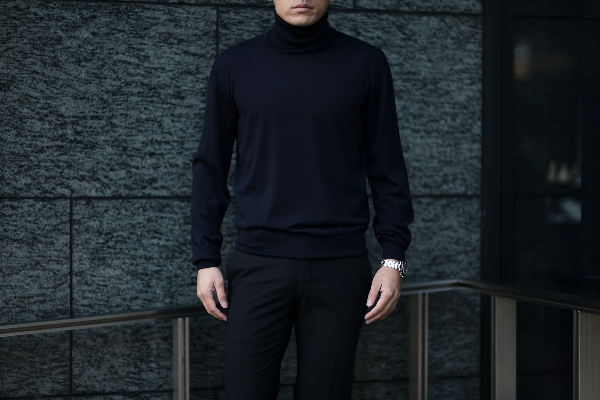 MANRICO CASHMERE "Silk Cashmere Wool" Turtle Neck Sweater M050 0002 BLACK(ブラック),SNOW WHITE(スノーホワイト),DRESS BLUES(ドレスブルー),ROYAL BLUE(ロイヤルブルー),SABLE(グレージュ),GREY STONE(ダークグレー),AZTEC(ブラウン),CAMEL(キャメル),KOMBU GREEN(グリーン),YELLOW(イエロー),GRENADINE(オレンジ),HIGH RISK RED(ハイリスクレッド) MADE IN ITALY(イタリア製) 2020AW マンリコカシミア カシミヤ シルク カシミヤ ウール ニット イタリア製 altoediritto アルトエデリット　愛知 名古屋 