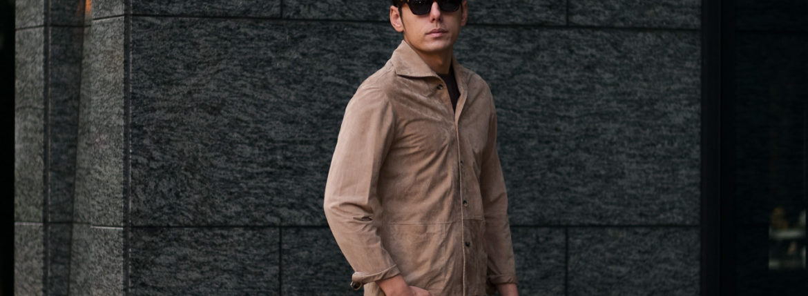 Alfredo Rifugio (アルフレード リフージオ) 20E326HM CAMOSCIO Summer Suede Leather Shirts サマースウェード レザーシャツ BEIGE(ベージュ) made in italy (イタリア製) 2020 春夏 【ご予約受付中】 alfredorifujio アルフレードリフージオ 愛知 名古屋 Alto e Diritto アルト エ デリット alto e diritto アルトエデリット レザージャケット 素肌にレザー 42,44,46,48,50,52