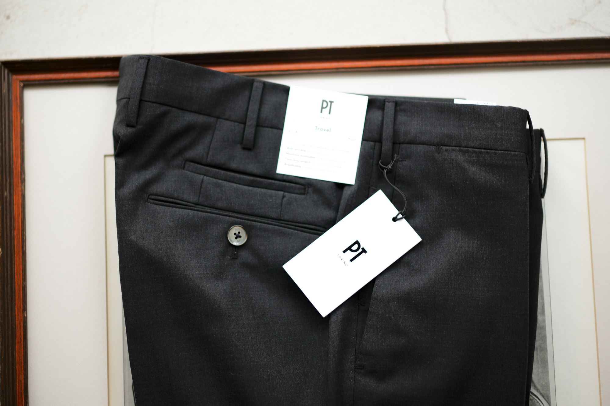 PT TORINO(ピーティートリノ) TRAVELLER (トラベラー) SUPER SLIM FIT (スーパースリムフィット) WASHABLE TECHNO WOOL ストレッチ ウォッシャブル トロピカル サマーウール スラックス CHACOAL GRAY (チャコールグレー・0260) 2020 春夏新作 pttorino 愛知 名古屋 altoediritto アルトエデリット