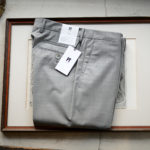 PT TORINO(ピーティートリノ) TRAVELLER (トラベラー) SUPER SLIM FIT (スーパースリムフィット) WASHABLE TECHNO WOOL ストレッチ ウォッシャブル トロピカル サマーウール スラックス LIGHT GRAY(ライトグレー・0220) 2020 春夏新作 【入荷しました】【フリー分発売開始】のイメージ