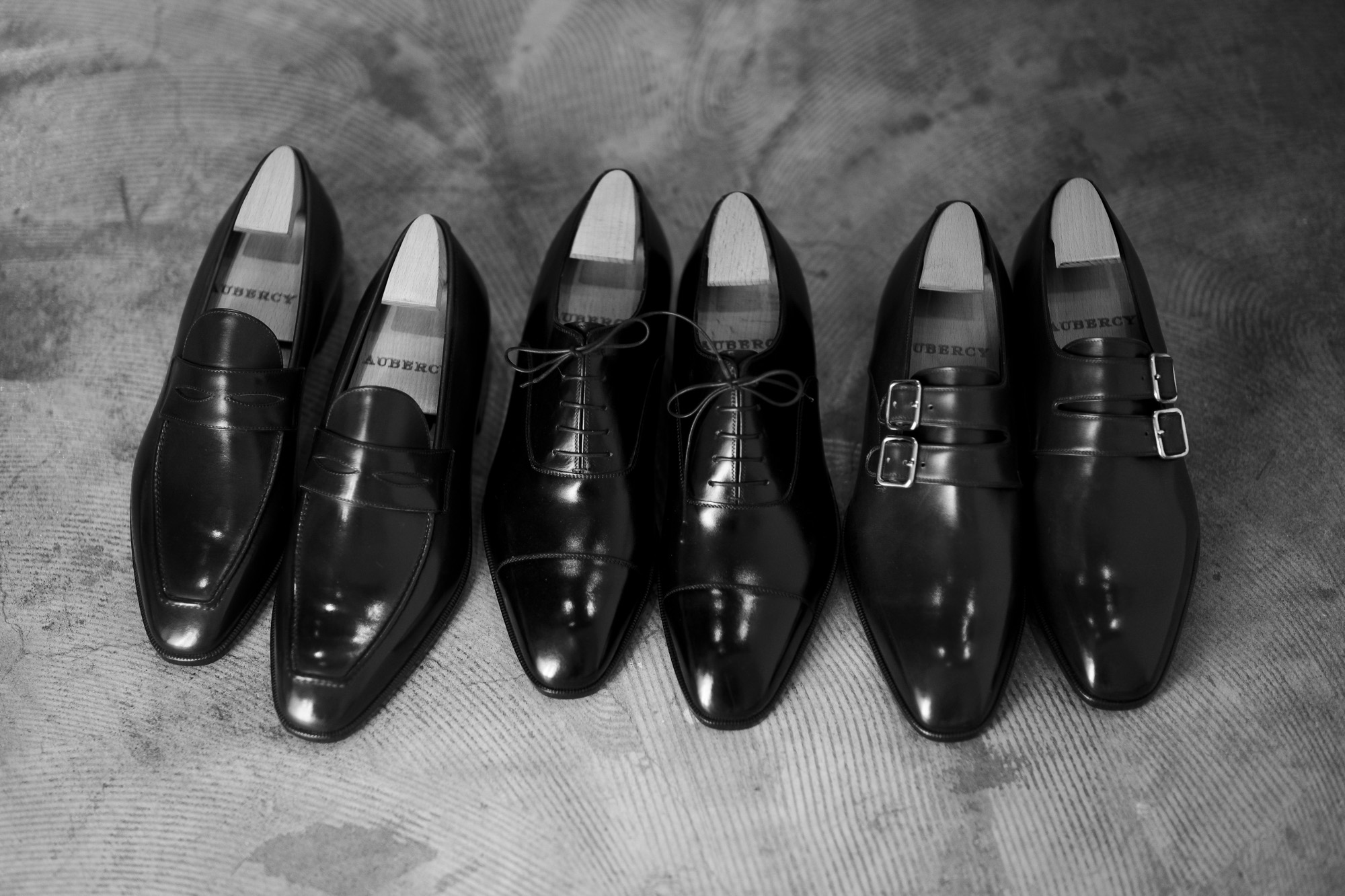 AUBERCY Bootmaker in Paris-1935 【2020AW COLLECTION】 オーベルシー 愛知 名古屋 altoediritto アルトエデリット ドレスシューズ ローファー  Aubercy Paris 1935 LUPIN ルパン 3565 VITELLO NERO ブラック コインローファー SWANN スワン 5192 VITELLO NERO ブラック ストレートチップ NEIL ニール 762 VITELLO NERO ブラック ダブルストラップシューズ DARCY LARRY WALLACE ANDRE NEAL FERRANTE SPEEKE