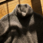 RIVORA (リヴォラ) Cashmere Mohair Silk High Neck (ハイネック セーター) カシミア モヘア シルク ニット タートルネックセーター BLACK (ブラック・010) MADE IN JAPAN (日本製) 2020秋冬 【ご予約受付中】のイメージ