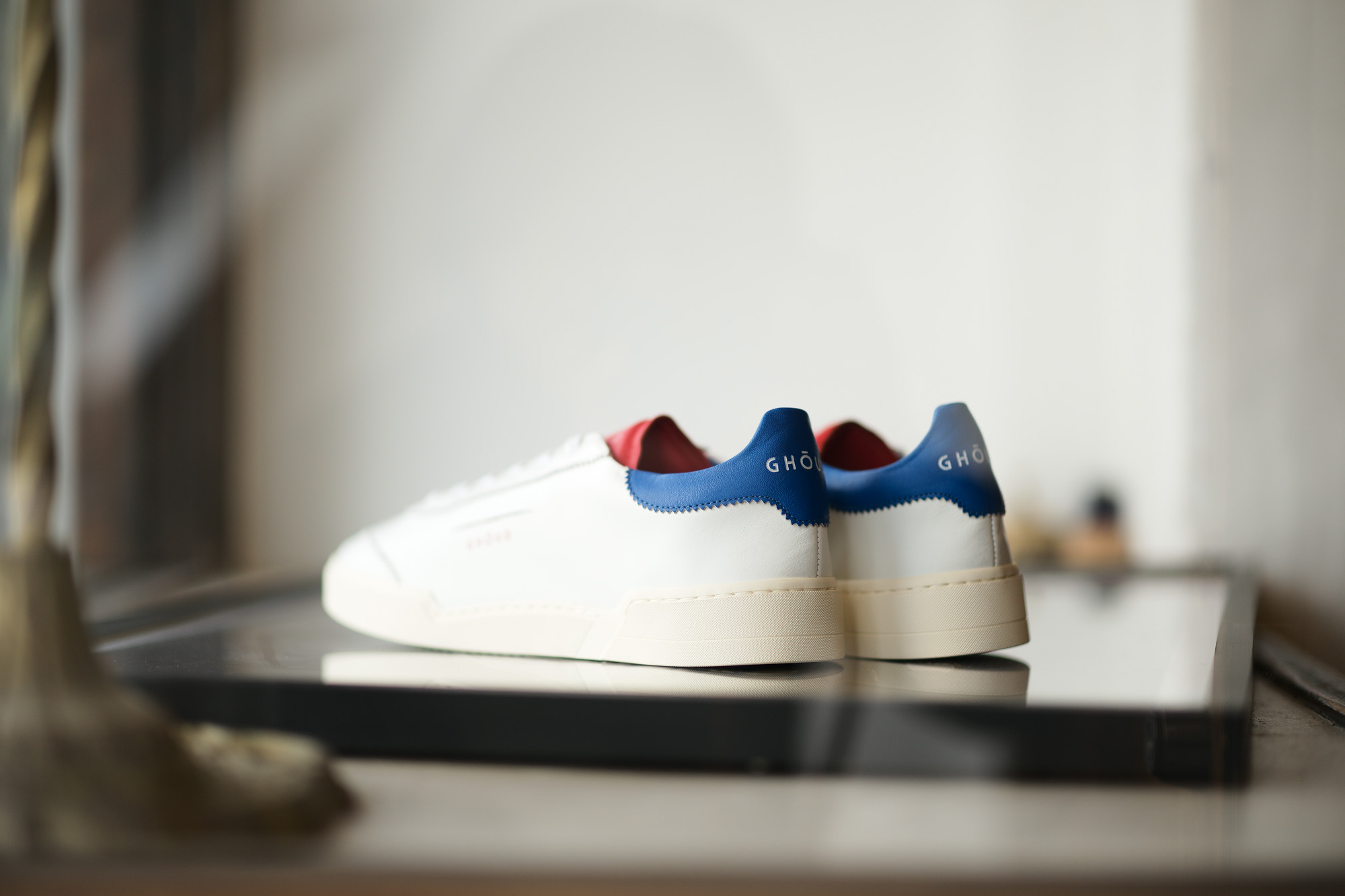 GHOUD(ゴード) LOB01 LOW MAN レザースニーカー WHITE/BLUE/RED(ホワイト/ブルー/レッド) 2020 春夏新作 愛知 名古屋 altoediritto アルトエデリット 白スニーカー