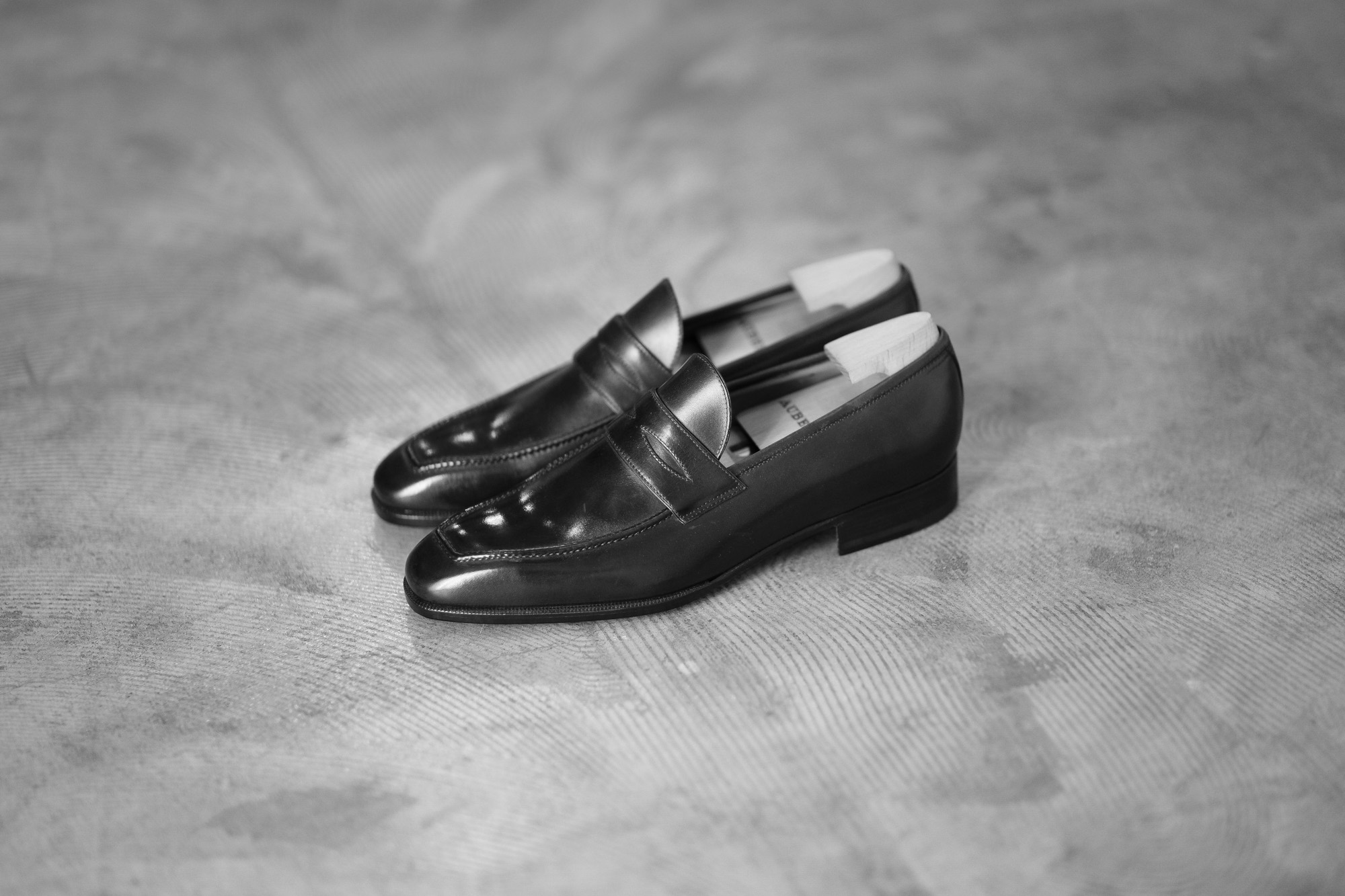 AUBERCY // "LUPIN" 3565 Coin Loafer Nero 2020AW オーベルシー ルパン ヴィッテロレザー カーフレザー コインローファー ブラック ローファー ドレスシューズ 日本代理店 愛知 名古屋 altoediritto アルトエデリット