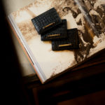 Georges de Patricia (ジョルジュ ド パトリシア) Cloud Crocodile (クラウド クロコダイル) 18K GOLD (18K ゴールド) Niloticus Crocodile ニロティカス クロコダイル エキゾチックレザー カードケース NOIR (ブラック) 2020 【Special Model】のイメージ