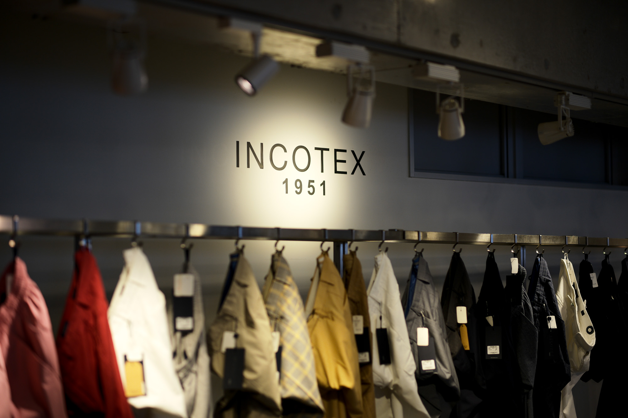 INCOTEX・INCOTEX SLACKS・INCOTEX CINQUE  インコテックス・インコテックススラックス・インコテックス チンクエ　2020 春夏 プレ展示会 チノパンツ スラックス デニムパンツ incotex incotexslacks incotexcinque 春物 夏物 愛知 名古屋 Alto e Diritto アルト エ デリット ウールスラックス ストレッチウール ビジネス カジュアル パンツ グレスラ