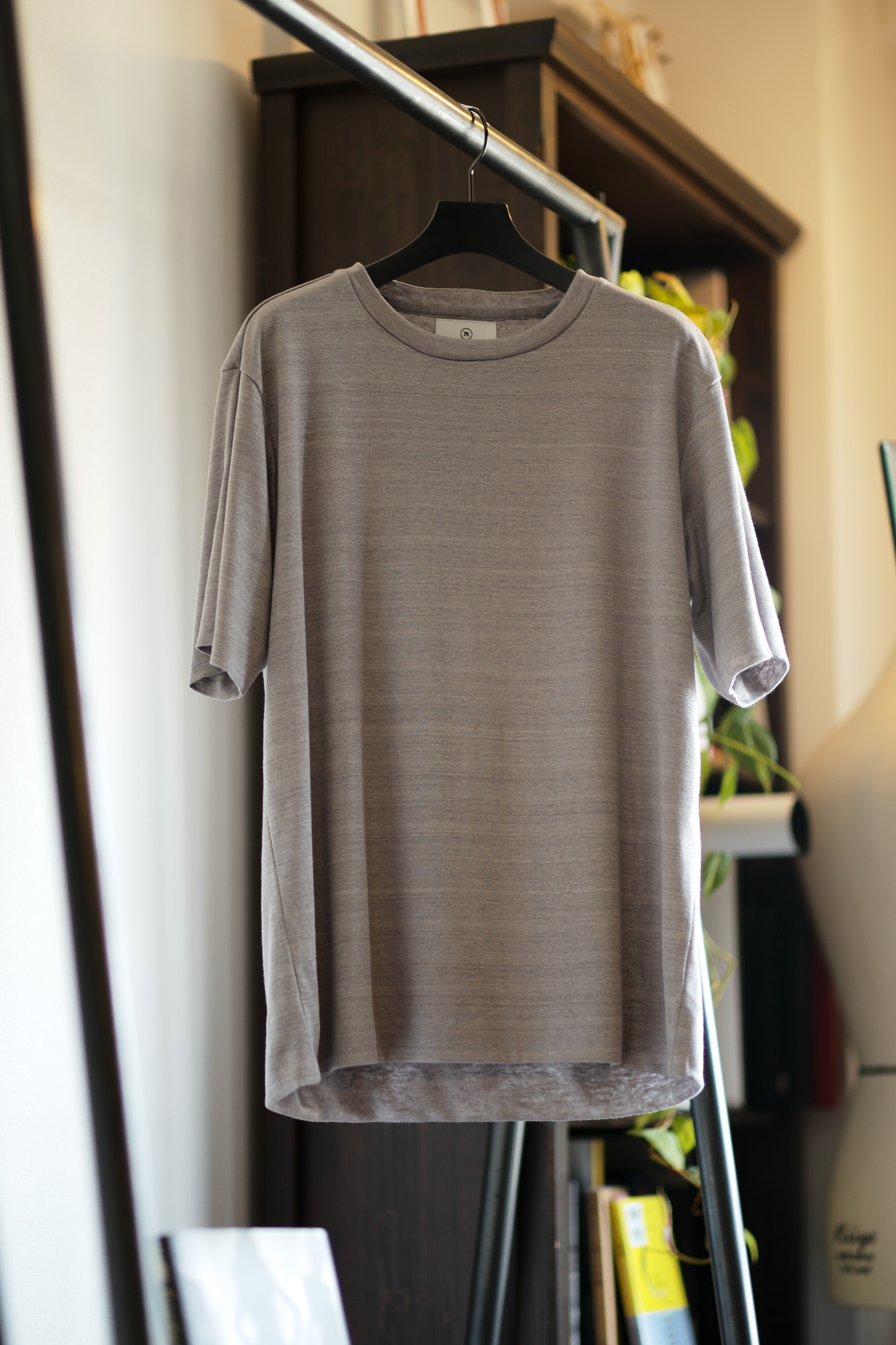 RIVORA / リヴォラ (2021 春夏 展示会) Spring Summer Collection R23-MUT001 Vintage Linen Layered T-Shirts リネン100 カットソー Tシャツ 栗生田弓 YUMIAOTA altoediritto アルトエデリット ニット　二重カットソー 二重Tシャツ