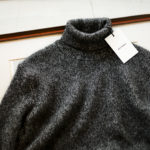 RIVORA (リヴォラ) Cashmere Mohair Silk High Neck (ハイネック セーター) カシミア モヘア シルク ニット タートルネックセーター BLACK (ブラック・010) MADE IN JAPAN (日本製) 2020秋冬新作 【入荷しました】【フリー分発売開始】のイメージ