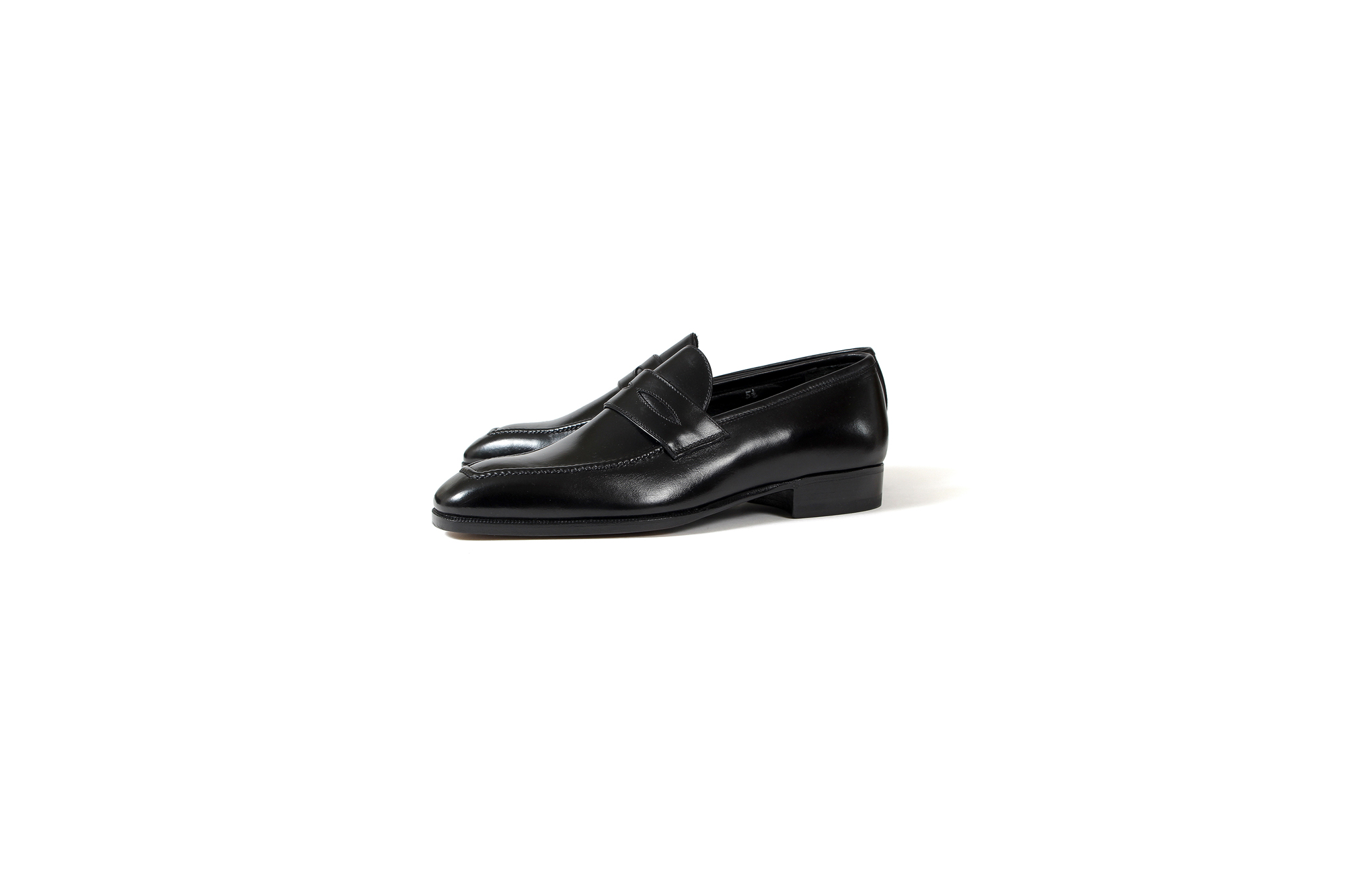 AUBERCY (オーベルシー) LUPIN 3565 Coin Loafer (ルパン) Du Puy Vitello デュプイ社ボックスカーフ ドレスシューズ ローファー NERO (ブラック) made in italy (イタリア製) 2020 秋冬新作 オーベルシー ルパン ヴィッテロレザー カーフレザー コインローファー ブラック ローファー ドレスシューズ 日本代理店 愛知 名古屋 altoediritto アルトエデリット