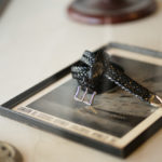 J&M DAVIDSON (ジェイアンドエムデヴィッドソン) ENVELOPE BUCKLE TIP END PLAITED BELT 25MM (エンベロープバックルチップエンドプレーテッドベルト 25mm) 47461SP COWHIDE LEATHER (カウハイドレザー) プンターレ メッシュベルト BLACK (ブラック・999) Made in italy (イタリア製) 2020 秋冬新作 【入荷しました】【フリー分発売開始】のイメージ