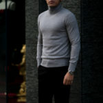 cuervo bopoha(クエルボ ヴァローナ) Sartoria Collection (サルトリア コレクション) John (ジョン) 12G WOOL (12ゲージウール) タートルネック セーター GRAY (グレー)  MADE IN JAPAN (日本製) 2020 秋冬新作のイメージ
