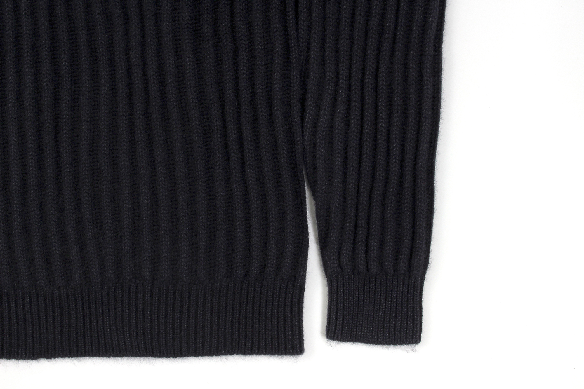 FEDELIフェデリ Cashmere Crew Neck Sweater カシミア クルーネック セーター CASHMERE VINTAGE カシミヤヴィンテージ ローゲージ カシミアニット セーター BLACK ヴィンテージブラック・16 イタリア製 2020 秋冬新作 愛知 名古屋 Alto e Diritto アルトエデリット カシミヤニット カシミアニット