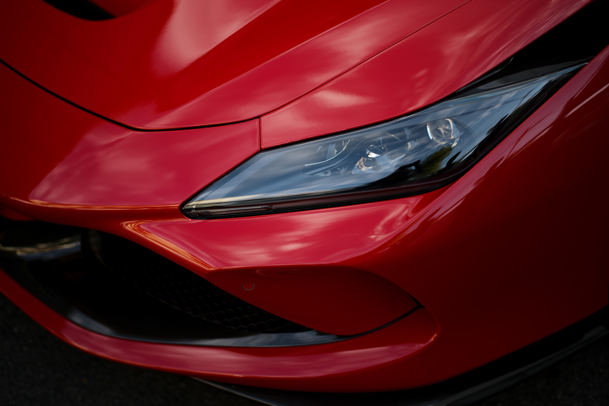 Ferrari F8 TRIBUTO フェラーリ トリブート 跳ね馬 V8 ミッドリヤエンジン スポーツカー  Ferrari F8 Tributo 愛知　名古屋 CORNES コーンズ ショールーム 