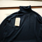 JOHN SMEDLEY (ジョンスメドレー) RENOLD (レノルド) 30G Merino Wool (30ゲージメリノウール) タートルネックセーター ORION GREEN (オリオングリーン) Made in England (イギリス製) 2020 秋冬新作 【入荷しました】【フリー分発売開始】のイメージ