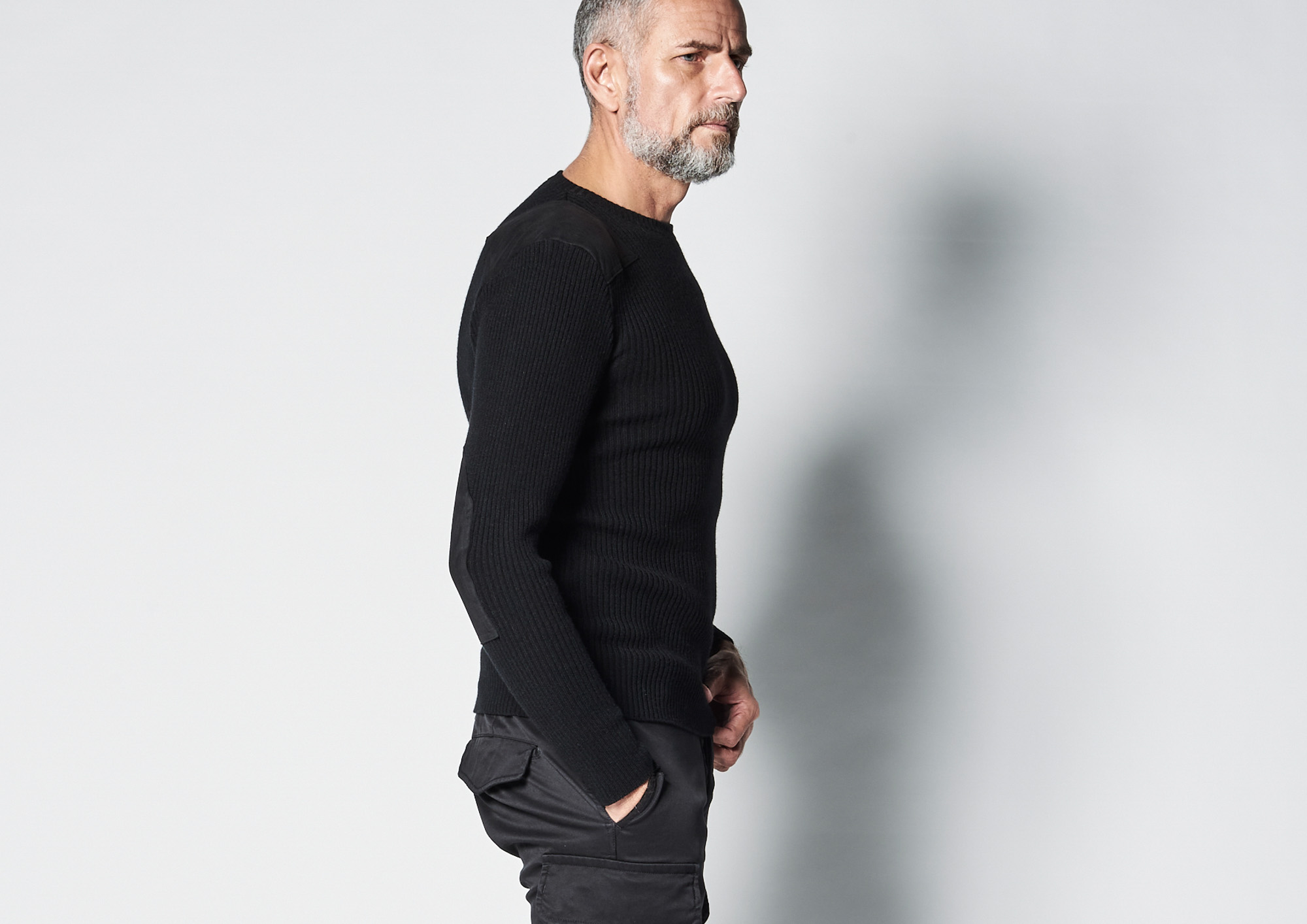 1PIU1UGUALE3 (ウノピュウノウグァーレトレ) BLACK MILITARY BY