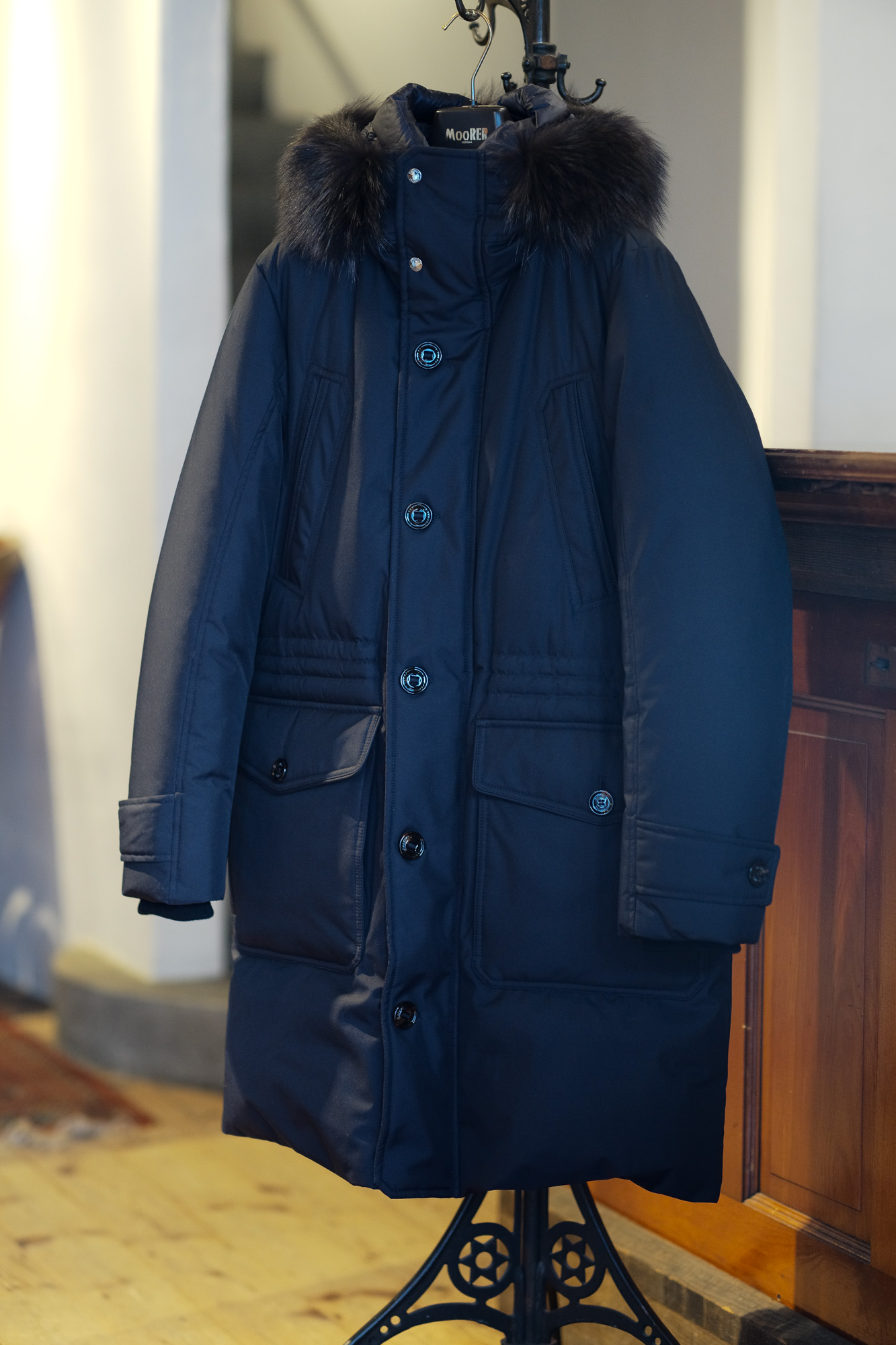 MOORER "HELSINKY-ADS" Nylon Down Coat 2021AW /// MARMO(グレー・30),TORTORA(グレージュ・33),BEAVER(ブラウン・34),ANTRACITE(チャコール・05),DARK BLUE(ダークネイビー・78),NERO(ブラック・08) 【2021 秋冬 受注会開催 2020.12.14(Mon)～2020.12.26(Sat)】 愛知 名古屋 Alto e Dirtto altoediritto アルトエデリット ムーレー ダウンジャケット BRET ONIRO FANTONI BOLGI BOND FAYER HELSINKI HARRIS BARBIERI SIRO MORRIS ダウンコート ダウンベスト ダウン