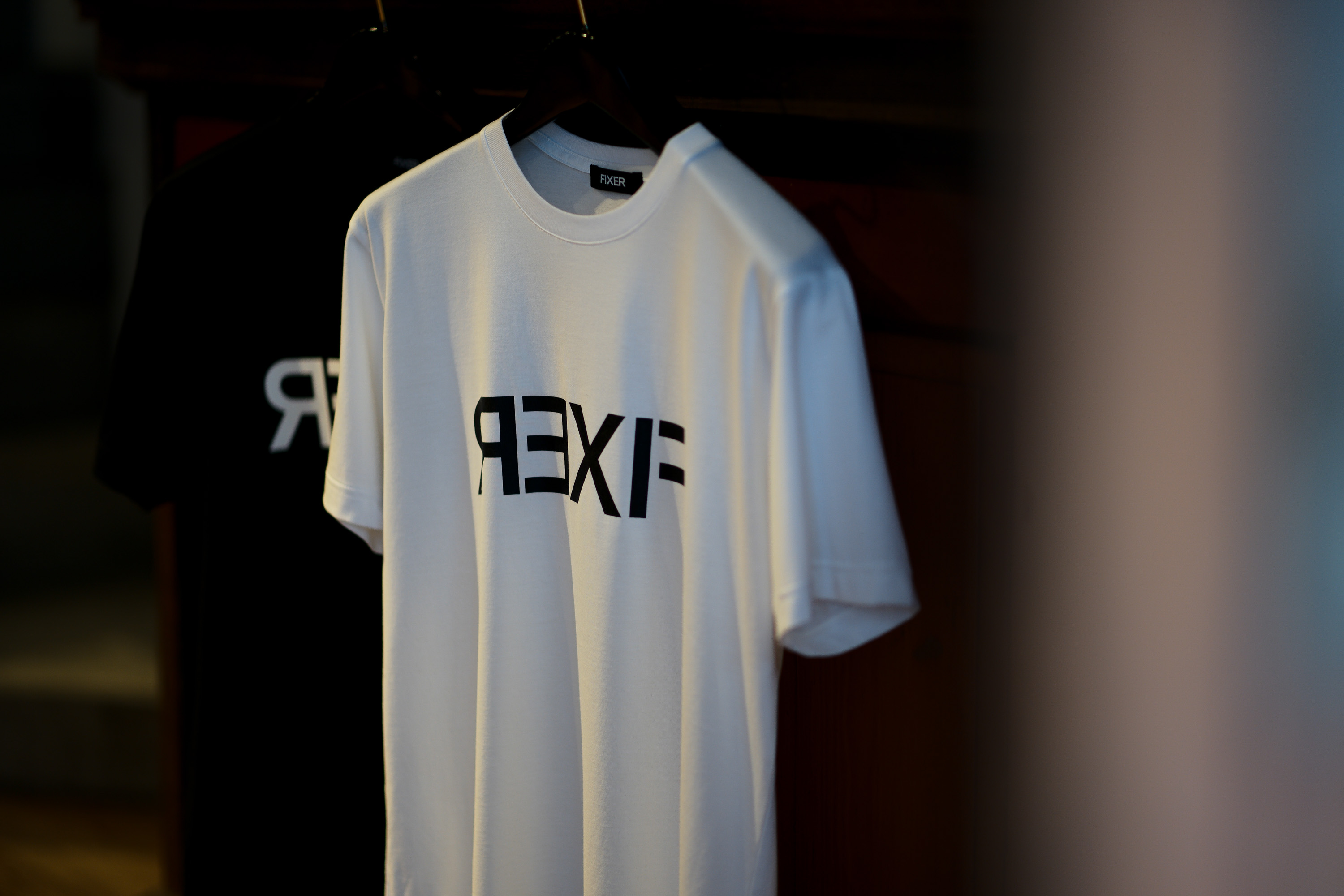 FIXER (フィクサー) FTS-03 Reverse Print Crew Neck T-shirt リバースプリント Tシャツ BLACK (ブラック),WHITE (ホワイト) フィクサー Tシャツ リバースプリント クルーネックTシャツ ホワイト ブラック Alto e Diritto altoediritto アルトエデリット 愛知 名古屋 TEE スペシャルモデル