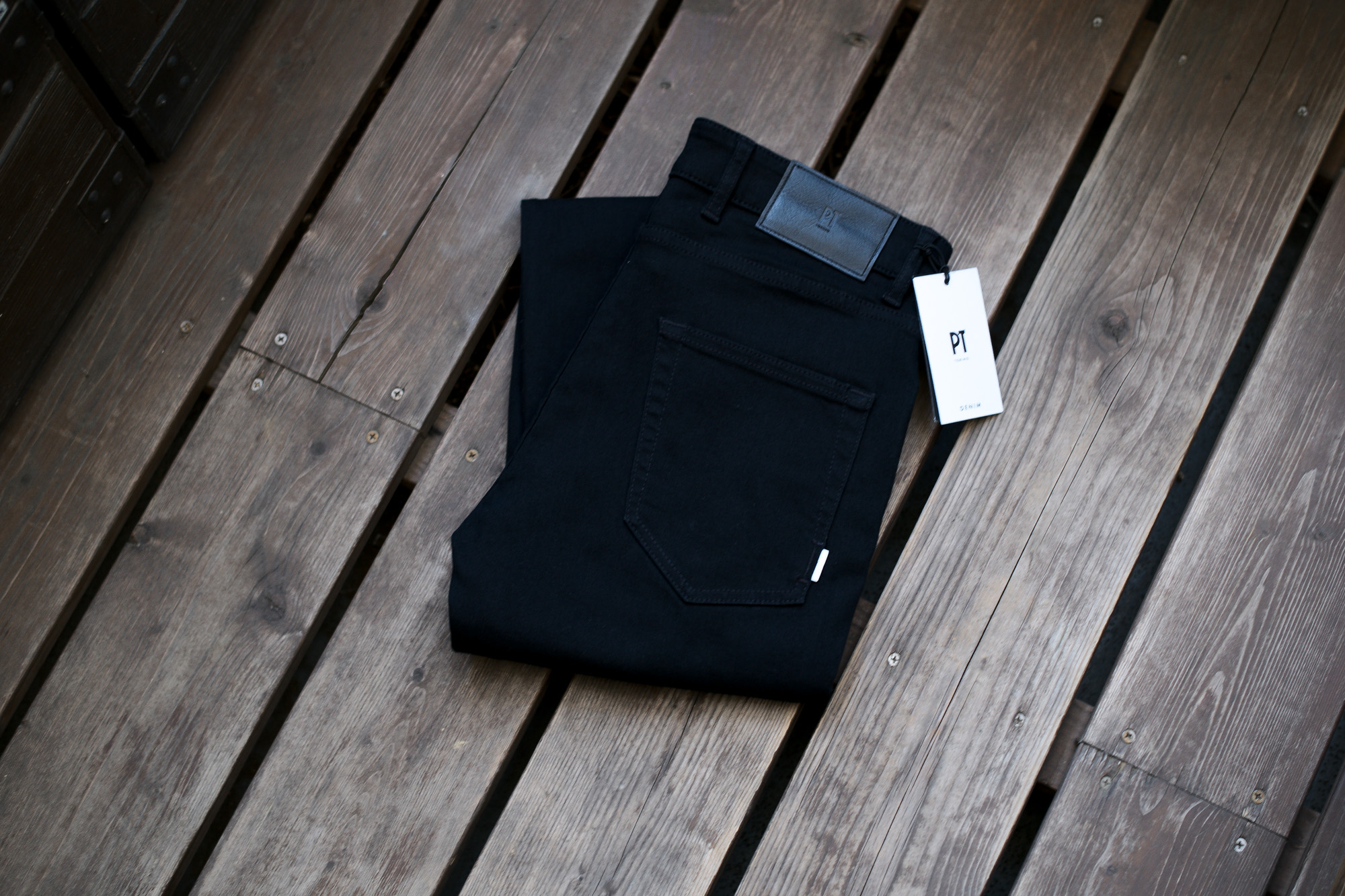 PT TORINO DENIM (ピーティートリノデニム) SWING (スイング) SUPER SLIM FIT (スーパースリムフィット) ストレッチ ワンウォッシュ デニムパンツ BLACK(ブラック・DK76) 2021 春夏 【第3弾追加】【ご予約開始】 愛知 名古屋 Alto e Diritto altoediritto アルトエデリット ジーンズ