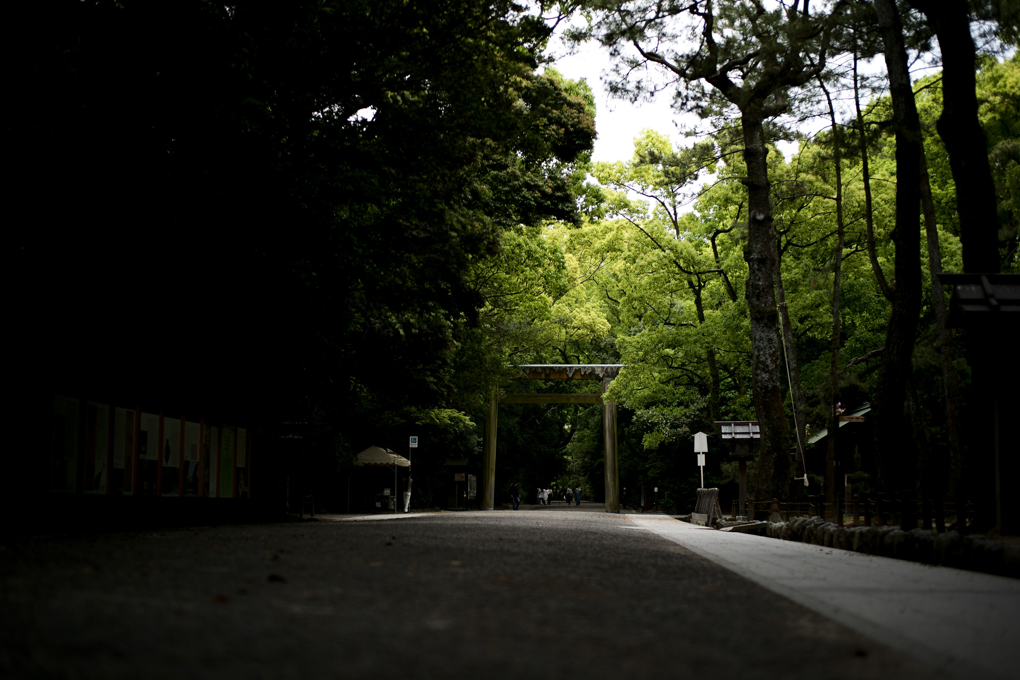 熱田神宮 atsuta jingu LA VAGABONDE ラ・ヴァガボンド フレンチ フランス料理 鶴舞 ラヴァカボンド chef ryousuke iwamoto 岩本龍介 予約のとれないフレンチ 名店 美食家 放浪者 旅人 愛知県名古屋市中区千代田2丁目14-24 キャノンピア鶴舞 1F 愛知 名古屋 Alto e Diritto altoediritto アルトエデリット 超絶フレンチ ドレスコード ディナー STEAK HOUSE Beef Okuma ステーキハウス ビーフオークマ 名古屋店 霜降り黒毛和牛 サーロイン フィレ シャトーブリアン 仙台牛 宮城牛 近江牛 150g 200g ハンバーグ 松坂屋 名古屋店 愛知　名古屋 Alto e Diritto altoediritto  GW休暇 Alto e Diritto アルトエデリット altoediritto 愛知 名古屋 ゴールデンウィーク 休暇 炭火焼肉 煖  だん ダン 愛知 名古屋 焼き肉  名駅店 瑞穂本店 Alto e Diritto altoediritto アルトエデリット 夢 希望 Dream FREEMASONRY フリーメーソン AUDEMARS PIGUET オーデマピゲ SEX PISTOLS セックスピストルズ JOY DIVISION ジョイディヴィジョン DAVID BOWIE デヴィットボーウィ THE VELVET UNDERGROUND ザベルベットアンダーグラウンド THE ROLLING STONES ザローリングストーンズ QUEEN クイーン LED ZEPPELIN レッドツェッペリン Alto e Diritto アルトエデリット 愛知 名古屋 Italy MOORER ムーレー / BELVEST ベルベスト / ISAIA イザイア / LUCA GRASSIA ルカグラシア / Alfredo Rifugio アルフレードリフージオ / LARDINI ラルディーニ / De Petrillo デ・ペトリロ / TAGLIATORE タリアトーレ / Sealup シーラップ / EMMETI エンメティ / CINQUANTA チンクアンタ / SILENCE サイレンス / MOLEC モレック / Finamore フィナモレ / ORIAN オリアン / AVINO Laboratorio Napoletano アヴィーノ / INCOTEX インコテックス / INCOTEX SLACKS インコテックススラックス / PT TORINO ピーティートリノ / BERWICH ベルウィッチ / VIGANO ヴィガーノ / RICHARD J.BROWN リチャードJブラウン / FEDELI フェデーリ / MANRICO CASHMERE マンリコカシミヤ / ZANONE ザノーネ / Cruciani クルチアーニ / GRAN SASSO グランサッソ / Settefili Cashmere セッテフィーリカシミア / Girelli Bruni ジレリブルーニ / ENZO BONAFE エンツォボナフェ / FERRANTE フェランテ / GHOUD ゴード / ACATE アカーテ / Cisei シセイ / STEFANO RICCI ステファノリッチ / ALPO アル France Georges de Patricia ジョルジュドパトリシア / SAINT LAURENTサンローラン / CELINE セリーヌ / AUBERCY オーベルシー / lucien pellat-finet ルシアンペラフィネ / NATIONAL STANDARD ナショナルスタンダー U.S.A. South Paradiso Leather サウスパラディソ / JACQUESMARIEMAGE ジャックマリーマージュ / MARC MARMEL マークマーメル / WHITE'S BOOTS ホワイツブーツ / JUTTA NEUMANN ユッタニューマン England GRENFELL グレンフェル / J&M DAVIDSON ジェイアンドエムディヴィッドソン / JAMES GROSE ジェームスグロース / JOHN SMEDLEY ジョンスメドレー / Johnstons ジョンストンズ Other FIXER フィクサー / cuervo bopoha クエルボ ヴァローナ / BACKLASH The Line バックラッシュ ザライン / RIVORA リヴォラ / C.QP / Order Suit オーダースーツ