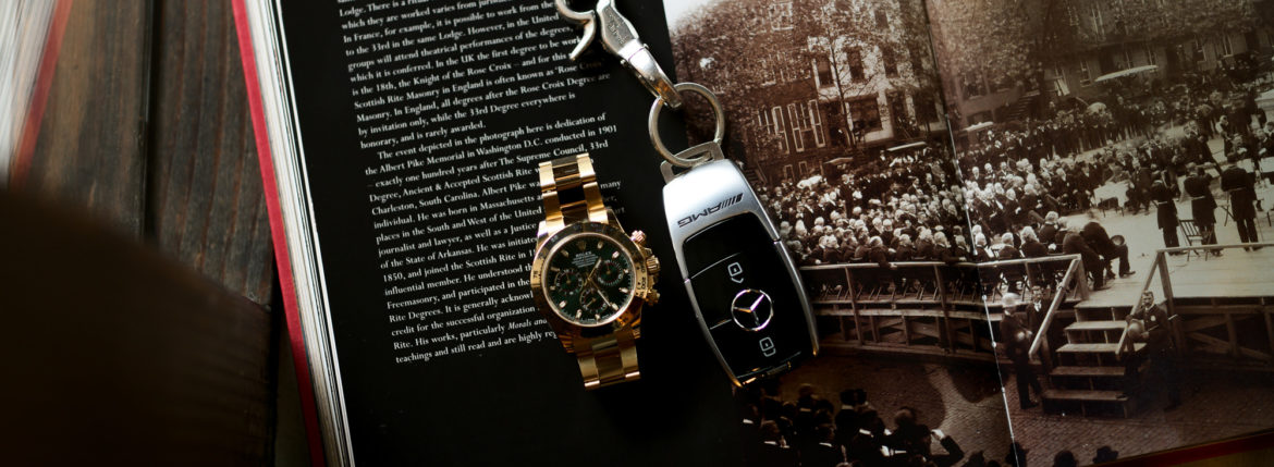 Georges de Patricia "Dino 925 STERLING SILVER" × ROLEX "COSMOGRAPH DAYTONA 116508" ジョルジュドパトリシア ディーノ 925シルバー キーフック 愛知 名古屋 Alto e Diritto altoediritto アルトエデリット フィクサー イルミナティアイズリング 18Kゴールド ロレックス デイトナ コスモグラフデイトナ グリーンダイヤル レアモデル 金無垢