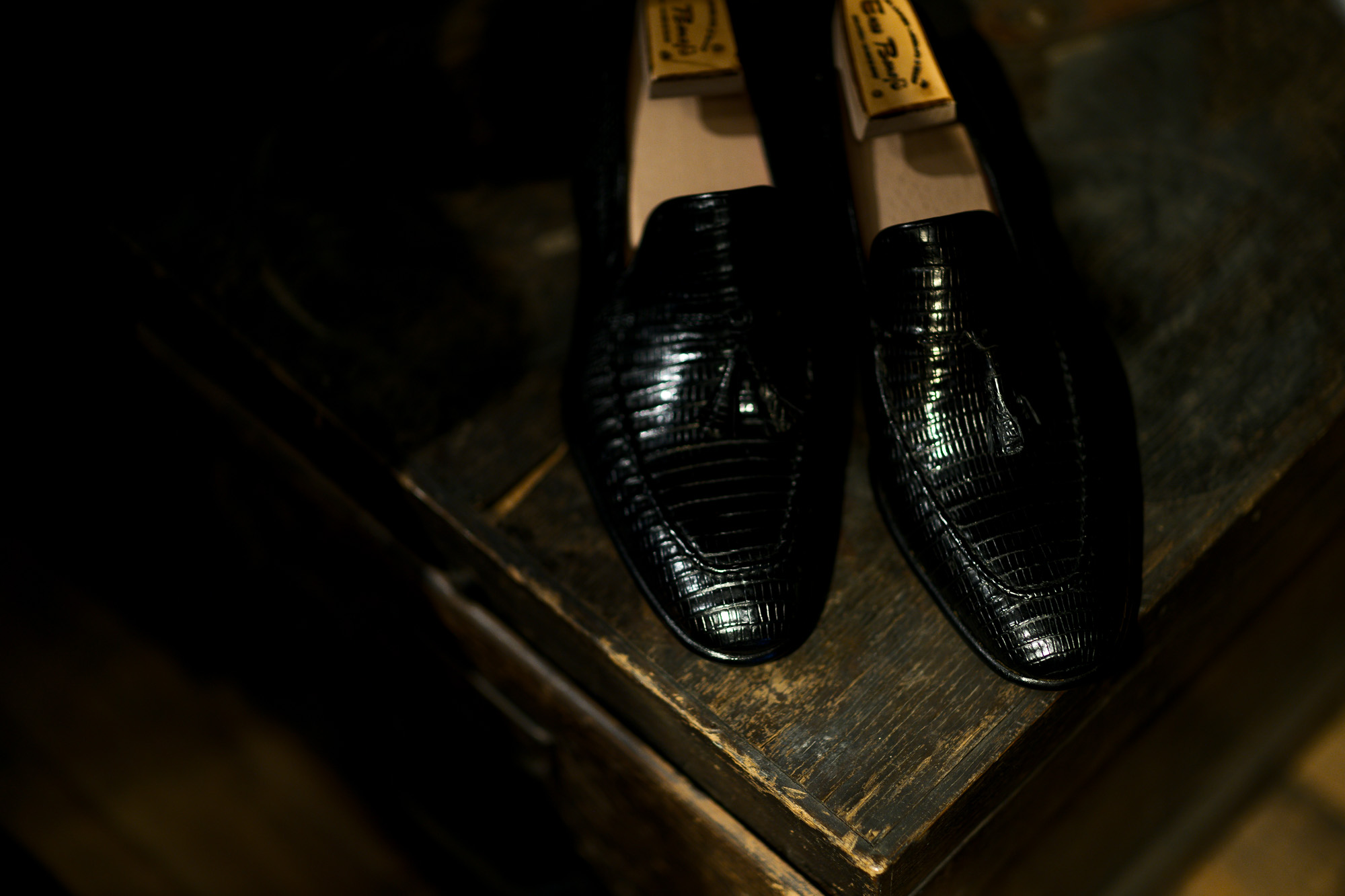 ENZO BONAFE "ART.EB-41" Tassel Loafer TEJUS NERO 2021 エンツォボナフェ タッセルローファー テジュー リザード ブラック ドレスシューズ 愛知 名古屋 Alto e Diritto altoediritto アルトエデリット ローファー