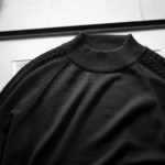 RIVORA SIDE CABLE Mock Neck Pull-Over “BLACK・010” 2021AW 【Alto e Diritto 別注】【Special Model】のイメージ