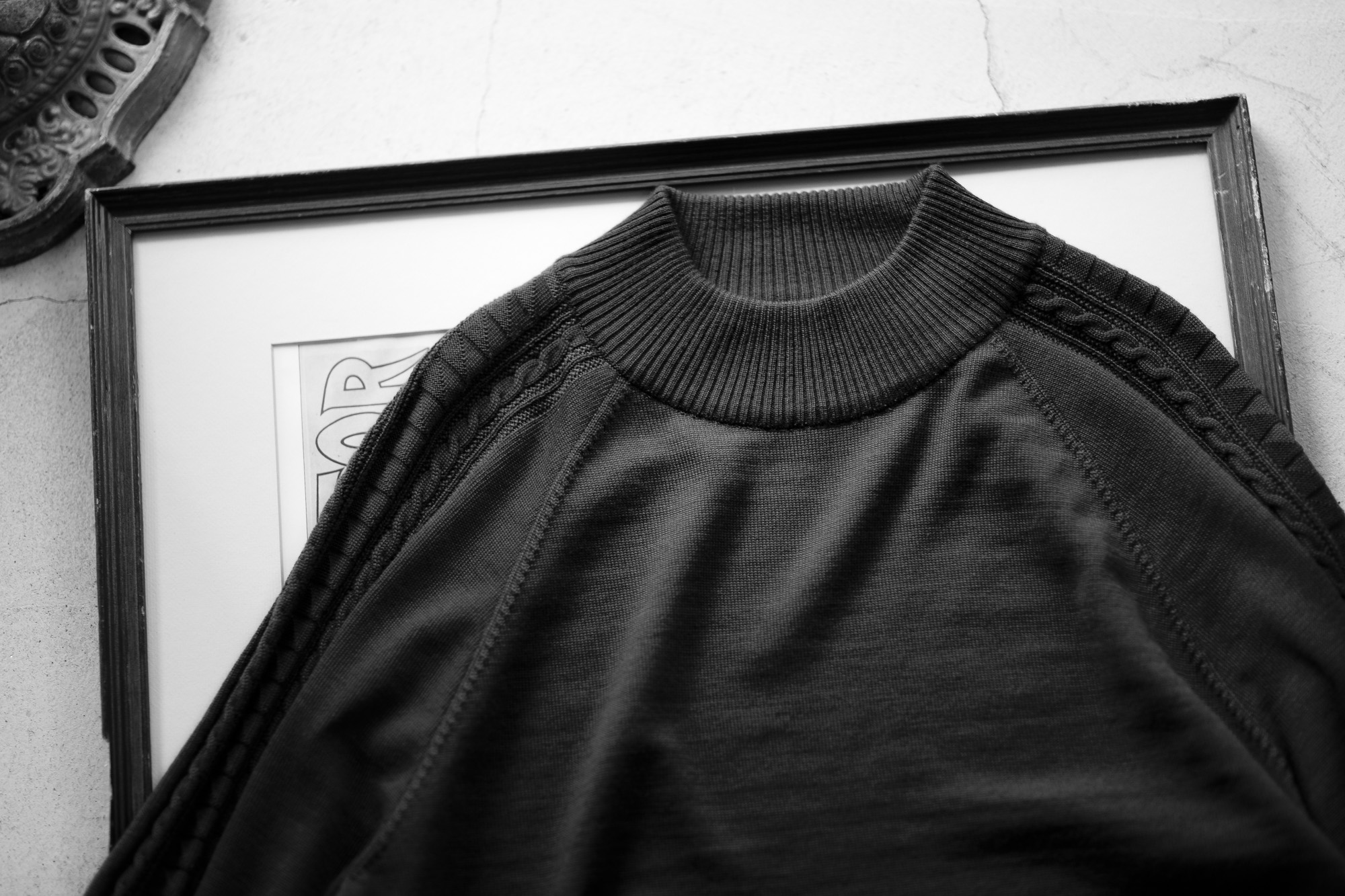 RIVORA SIDE CABLE Mock Neck Pull-Over BORDEAUX・150 2021AW RIVORA (リヴォラ) SIDE CABLE Mock Neck Pull-Over (サイドケーブル モックネック プルオーバー) SUPER120s Wool サイドケーブル ウール モックネック セーター MADE IN JAPAN (日本製)  BORDEAUX (ボルドー・150) 愛知 名古屋 altoediritto アルトエデリット