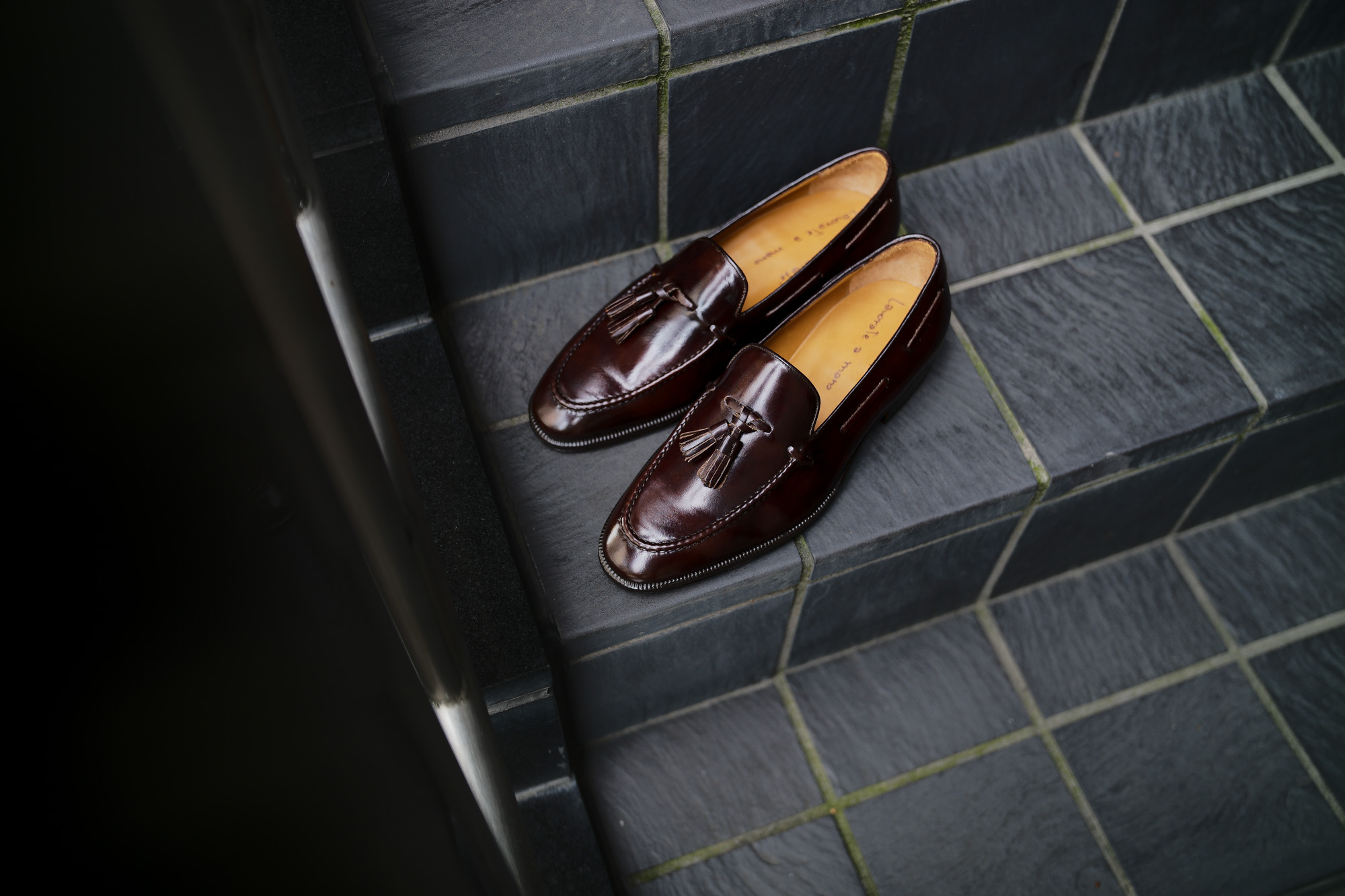 ENZO BONAFE(エンツォボナフェ) ART. EB-07 Tassel Loafer タッセルローファー MUSEUM CALF(ミュージアムカーフ) ドレスシューズ ローファー DARK BROWN(ダークブラウン) made in italy (イタリア製) 2021 秋冬 【ご予約受付中】 愛知 名古屋 altoediritto アルトエデリット EB-08 EB-44 EB-07 3722 LAMA LEATHER MUSEUM CALF DARK BROWN LIZARD ローファー ドレスシューズ スリッポン タッセルローファー