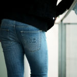 BALMAIN（バルマン）SKINNY COTTON SLIM CUT JEANS (スキニー コットン スリムカット ジーンズ) ストレッチ スキニー デニムパンツ BLUE (ブルー) MADE IN JAPAN (日本製) 2021秋冬新作のイメージ