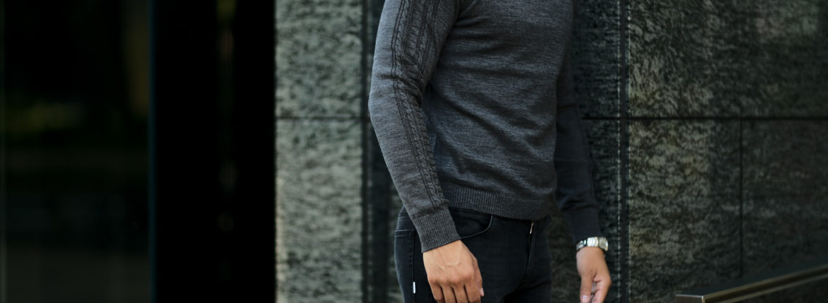 RIVORA (リヴォラ) SIDE CABLE Mock Neck Pull-Over (サイドケーブル モックネック プルオーバー) SUPER120s Wool サイドケーブル ウール モックネック セーター GRAY (グレー・020) MADE IN JAPAN (日本製) 2021 秋冬 【Alto e Diritto 別注】【Special Model】Alto e Diritto altoediritto アルトエデリット