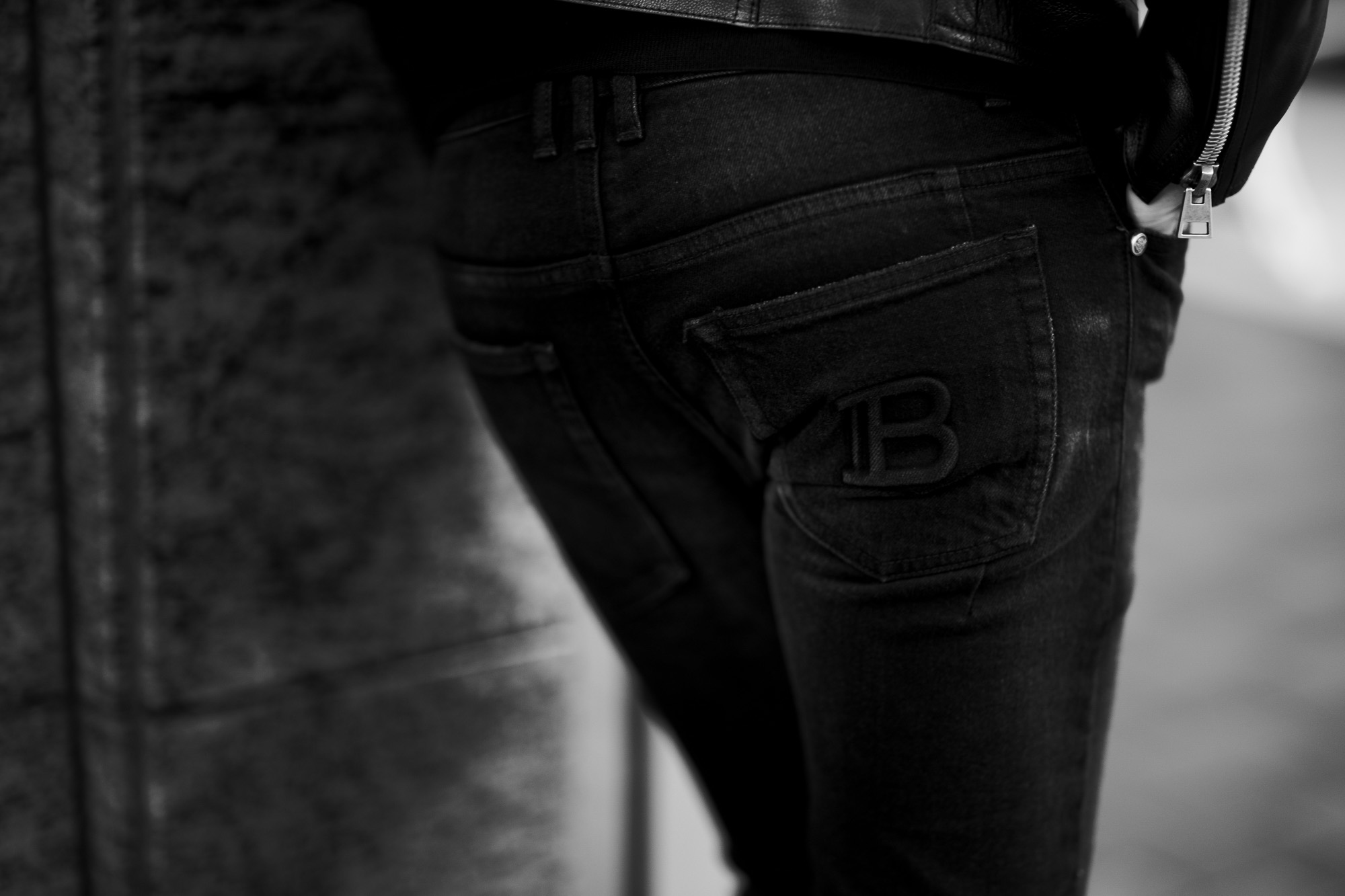 BALMAIN（バルマン）SKINNY COTTON SLIM CUT JEANS (スキニー コットン スリムカット ジーンズ) ストレッチ スキニー デニムパンツ NOIR (ブラック) MADE IN JAPAN (日本製) 2021 秋冬 愛知 名古屋 Alto e Diritto altoediritto アルトエデリット バルマンデニム デニムバルマン ブラックデニム