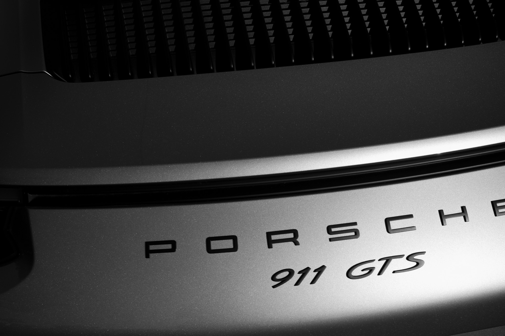 PORSCHE 911 GTS GT SILVER ポルシェ GTシルバー カレラGT 専用色 2018後期 スポーツエギゾーストON 愛知 名古屋 Alto e Diritto altoediritto アルトエデリット