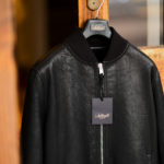 Solleciti (ソレシティ) MA-1 FLIGHT JACKET (MA-1 フライトジャケット) Cracked Muton (クラックムートン) フライトジャケット BLACK (ブラック) Made in italy (イタリア製)のイメージ