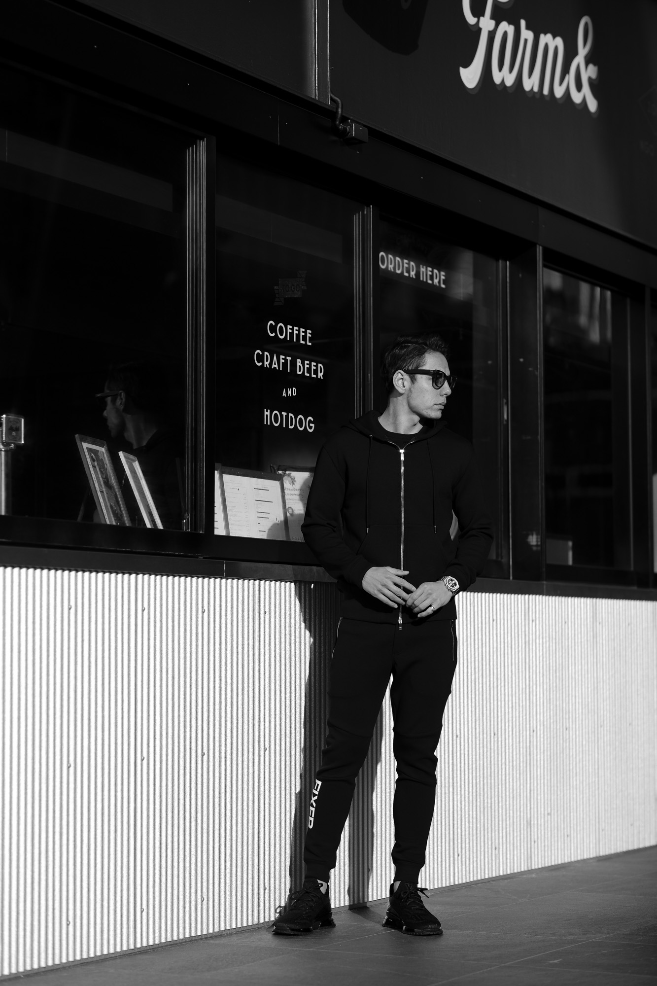 FIXER "BLACK PANTHER 925 STERLING SILVER SUNGLASSES MATTE BLACK" × FIXER "FPK-03 Technical Jersey Zip up hoodie BLACK" × FIXER "FPT-01 Technical Jersey Jogger Pants BLACK" 愛知 名古屋 Alto e Diritto altoediritto アルトエデリット フィクサー ブラックパンサー サングラス 眼鏡 マットブラック ジップフーディ パーカー ジップパーカー ブラック ジョガーパンツ テクニカルジャージー