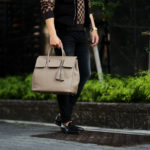 ACATE × cuervo bopoha (アカーテ × クエルボ ヴァローナ) GHIBLI (ギブリ) Montblanc leather (モンブランレザー) トートバッグ レザーバッグ TAUPE (トープ) MADE IN ITALY (イタリア製) 2022【Special Special Special Model】のイメージ